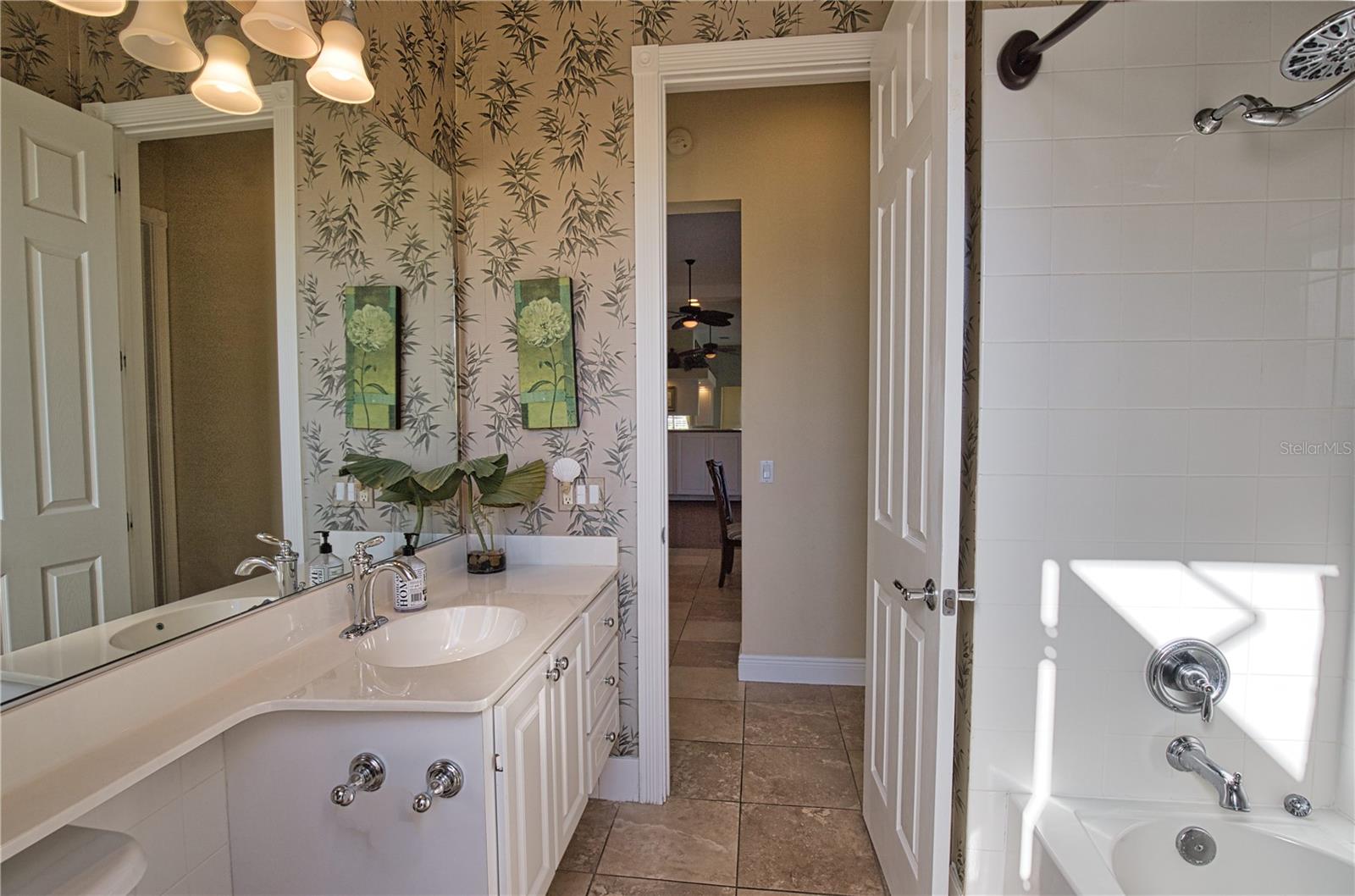 Image 33 of 53 For 13430 Attaviano Street