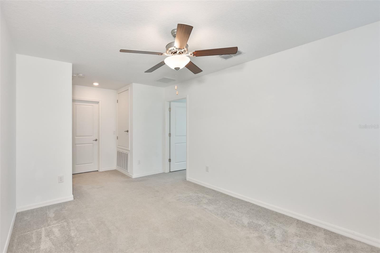 Image 23 of 57 For 9913 Jackfruit Court