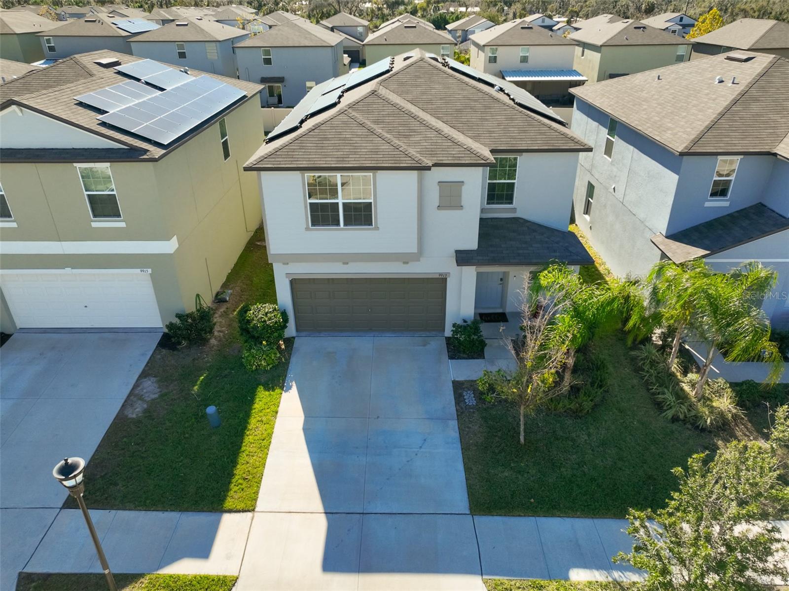 Image 3 of 57 For 9913 Jackfruit Court