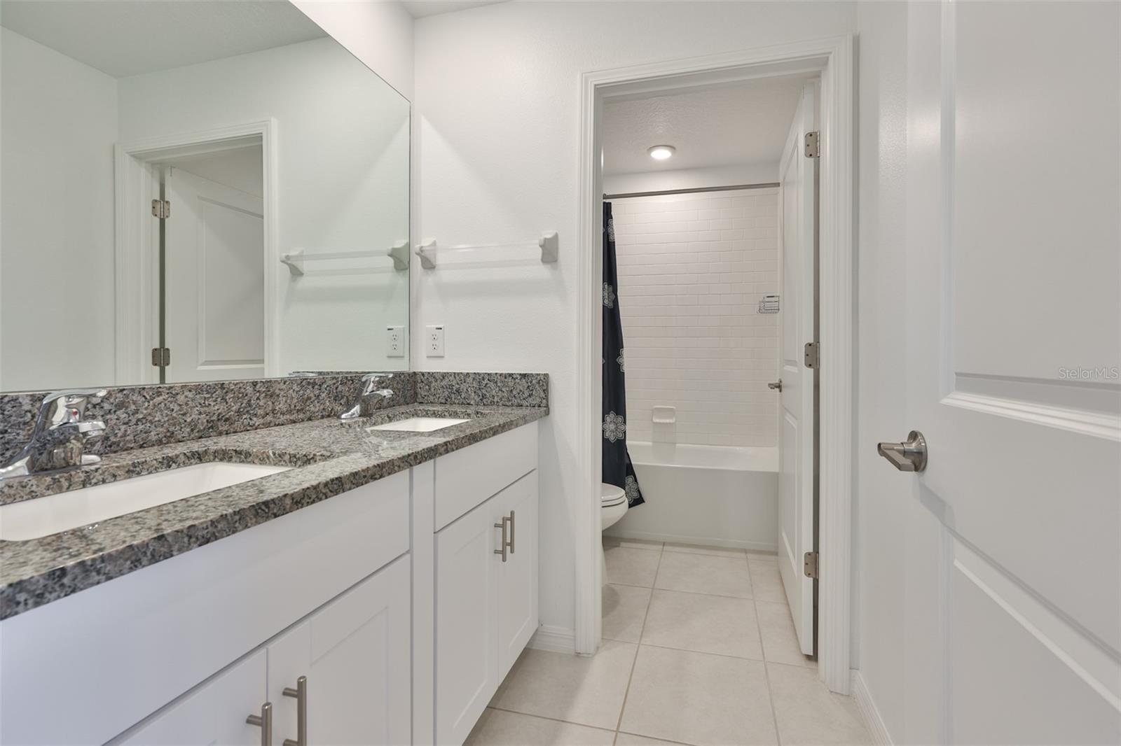 Image 31 of 57 For 9913 Jackfruit Court