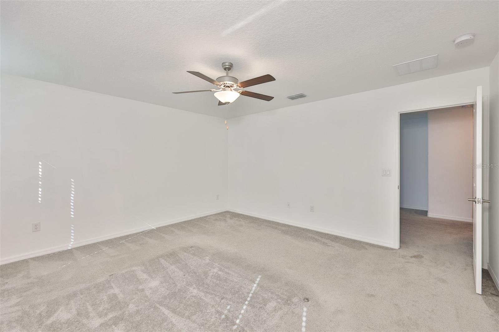 Image 33 of 57 For 9913 Jackfruit Court