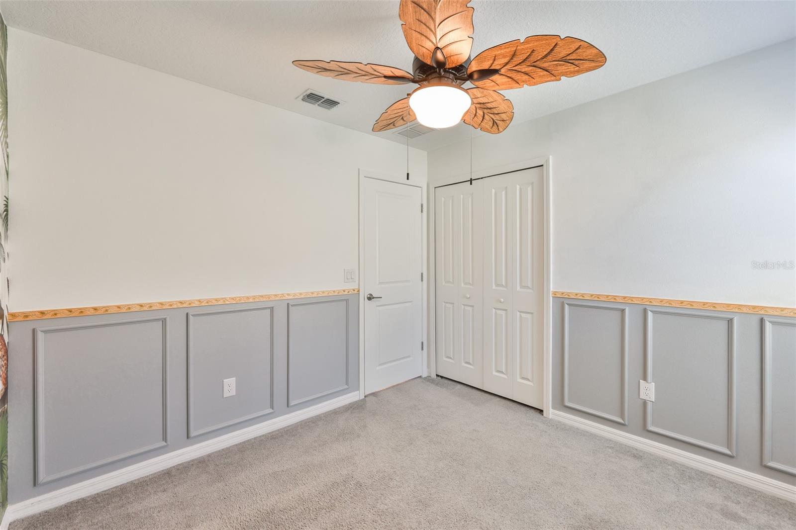 Image 40 of 57 For 9913 Jackfruit Court