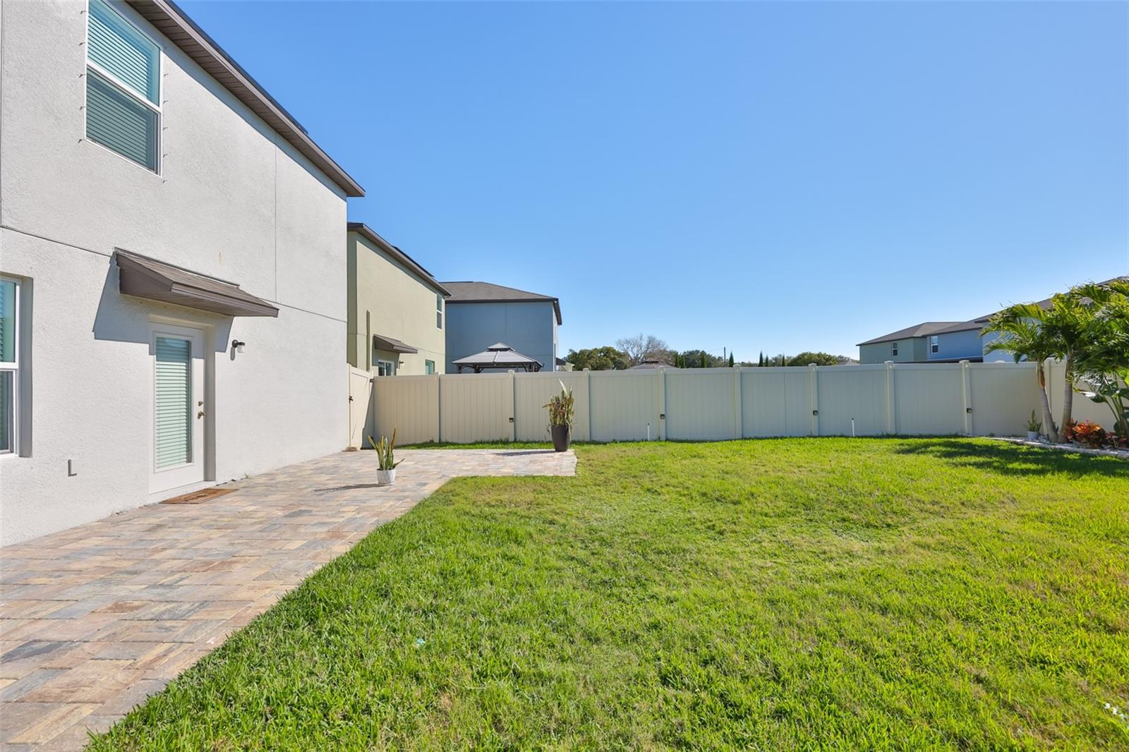 Image 48 of 57 For 9913 Jackfruit Court