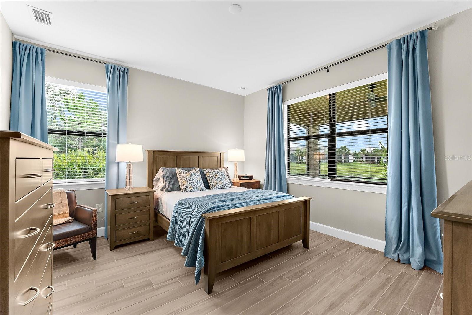 Listing photo id 2 for 6791 Alstead Circle