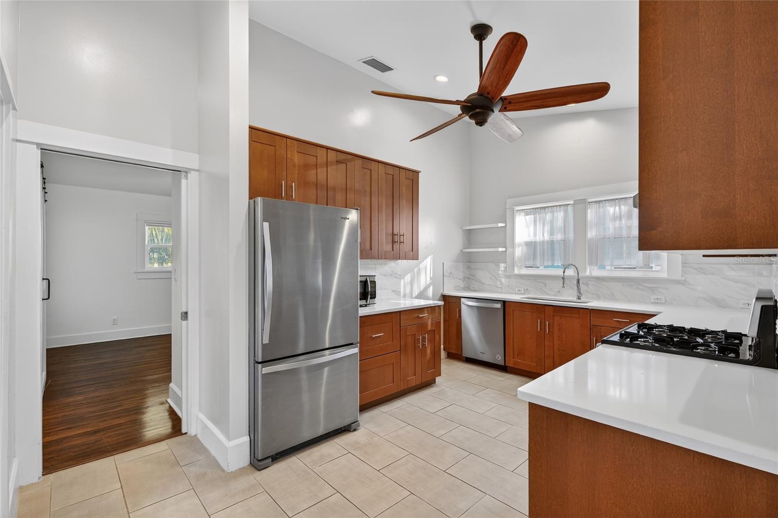 Image 22 of 58 For 2905 14th Street N