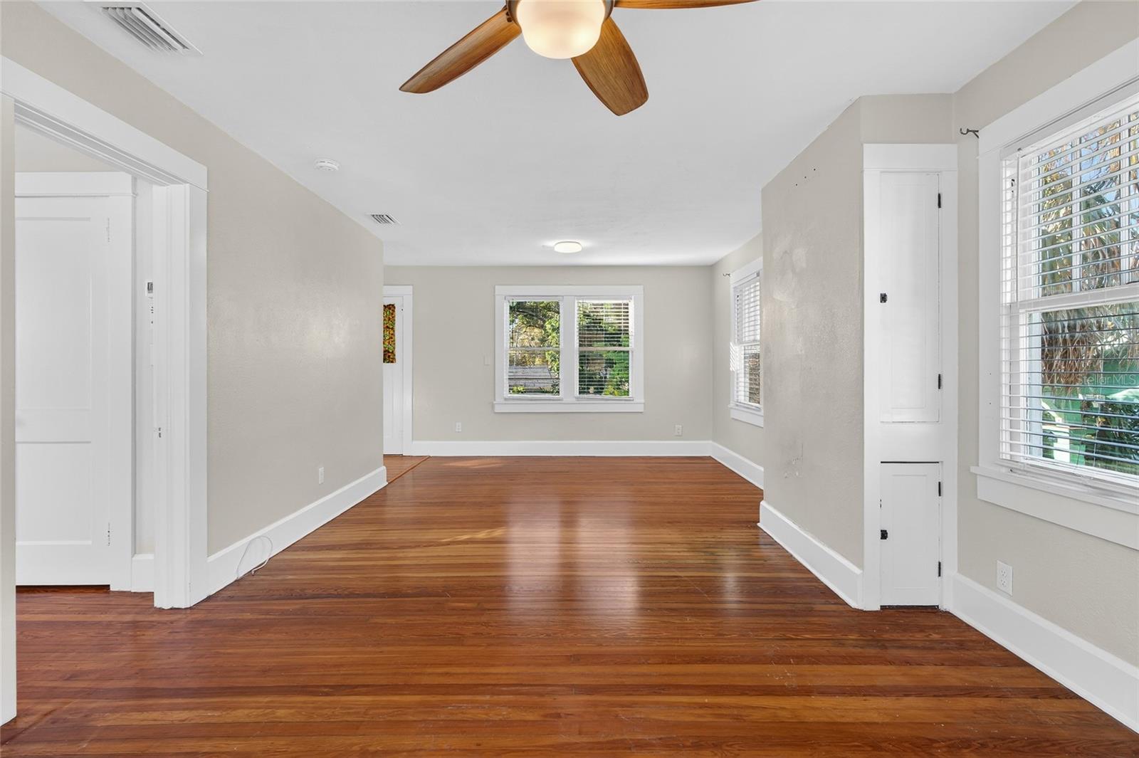 Image 43 of 58 For 2905 14th Street N