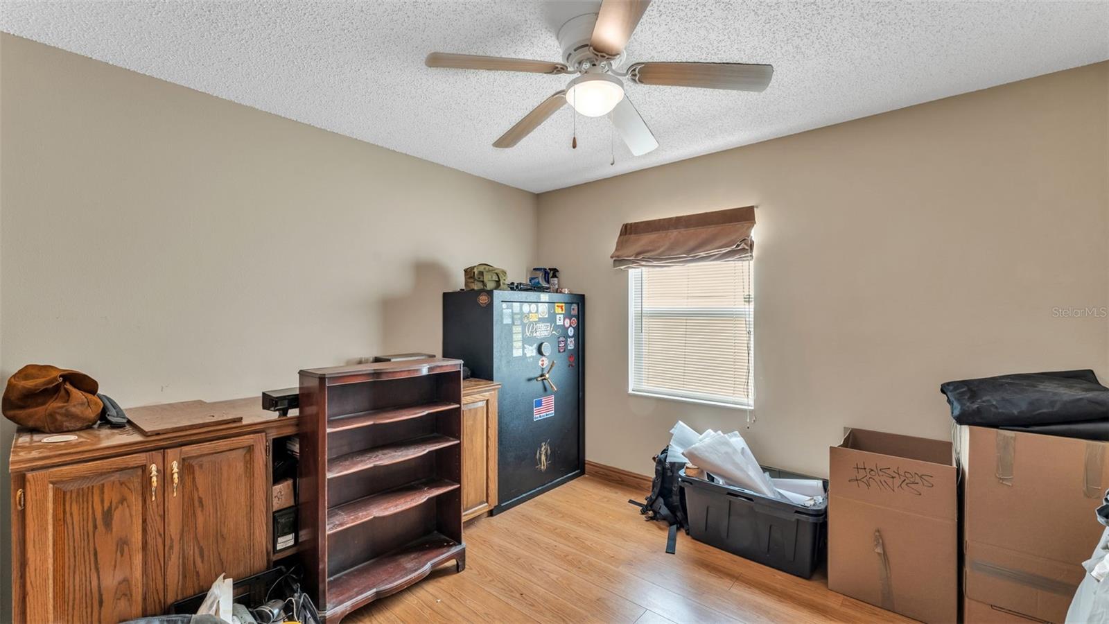 Image 17 of 34 For 3120 Shady Oak Drive E