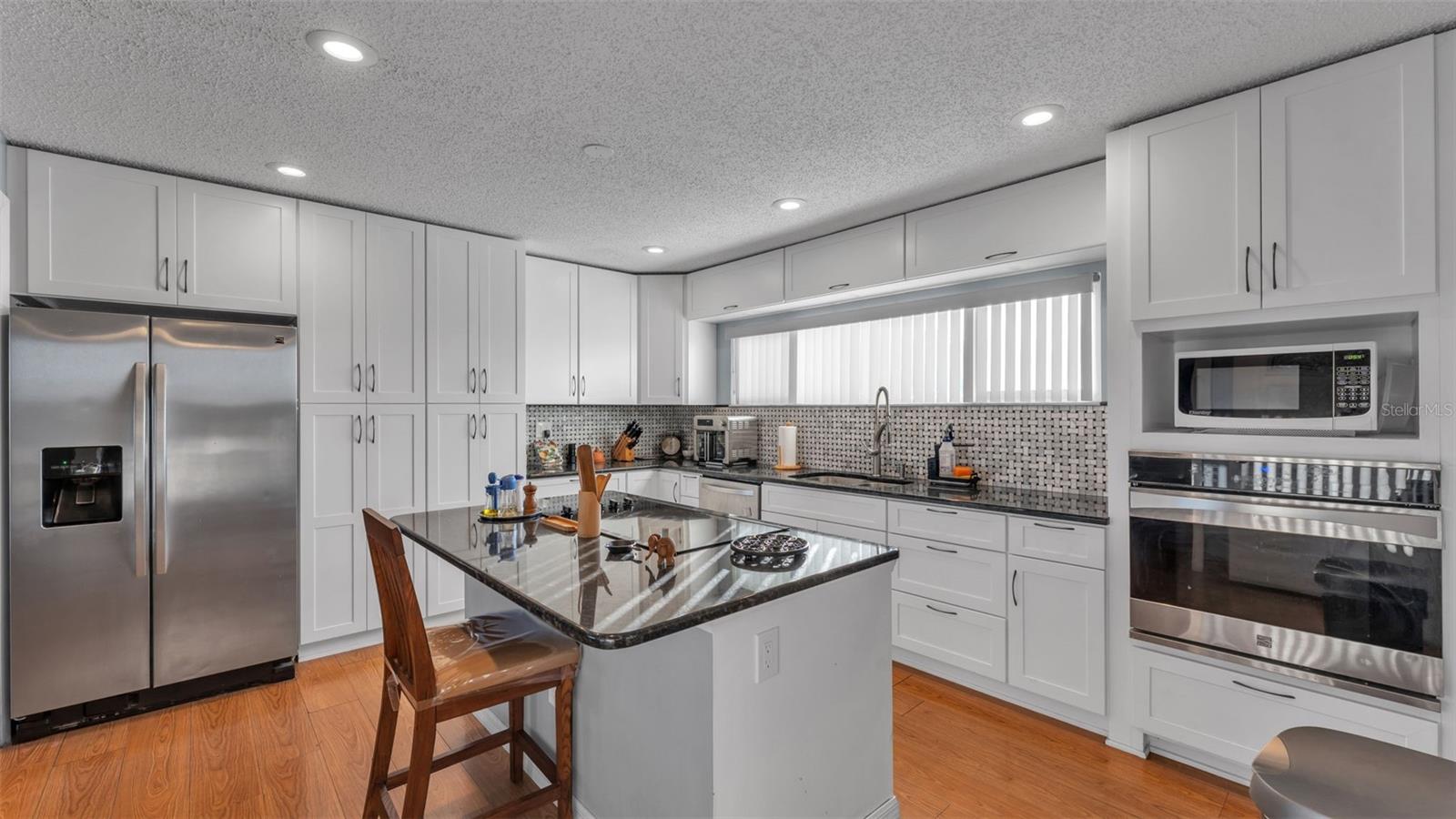 Image 9 of 34 For 3120 Shady Oak Drive E