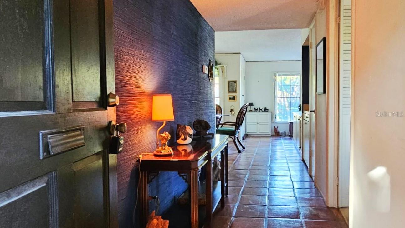 Image 5 of 32 For 310 Bayshore Boulevard 104