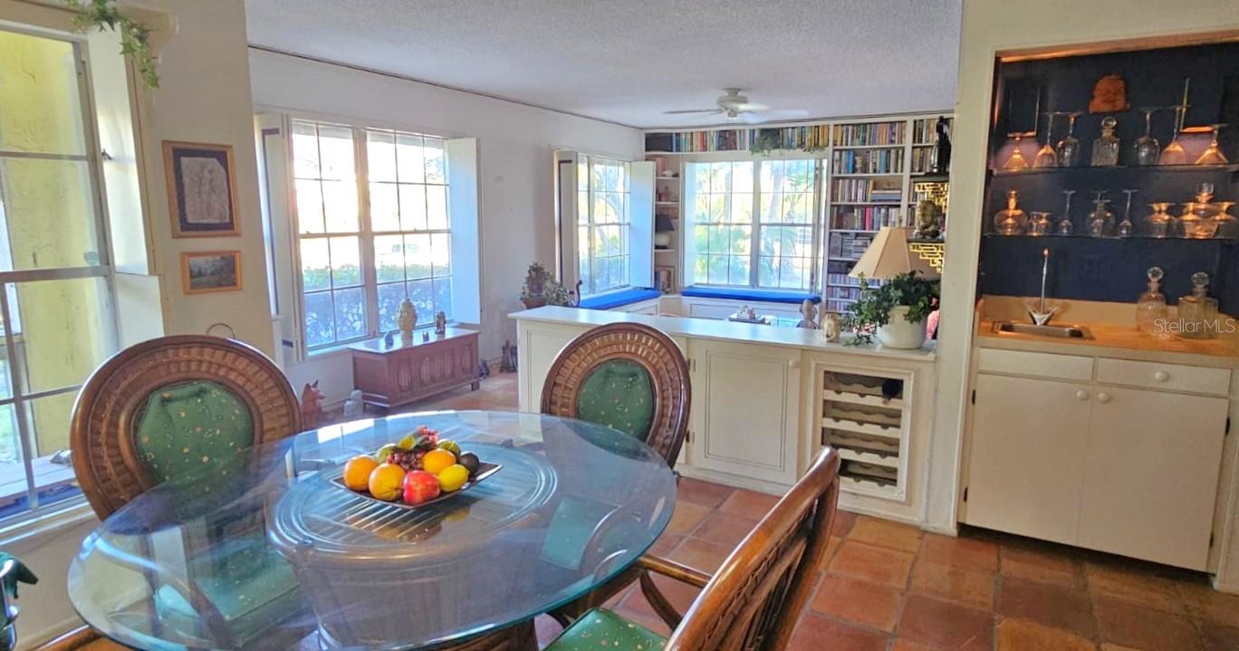 Image 7 of 32 For 310 Bayshore Boulevard 104