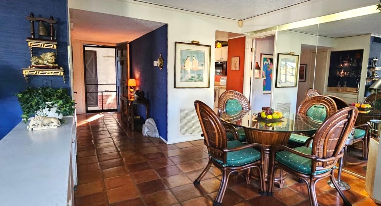 Image 9 of 32 For 310 Bayshore Boulevard 104