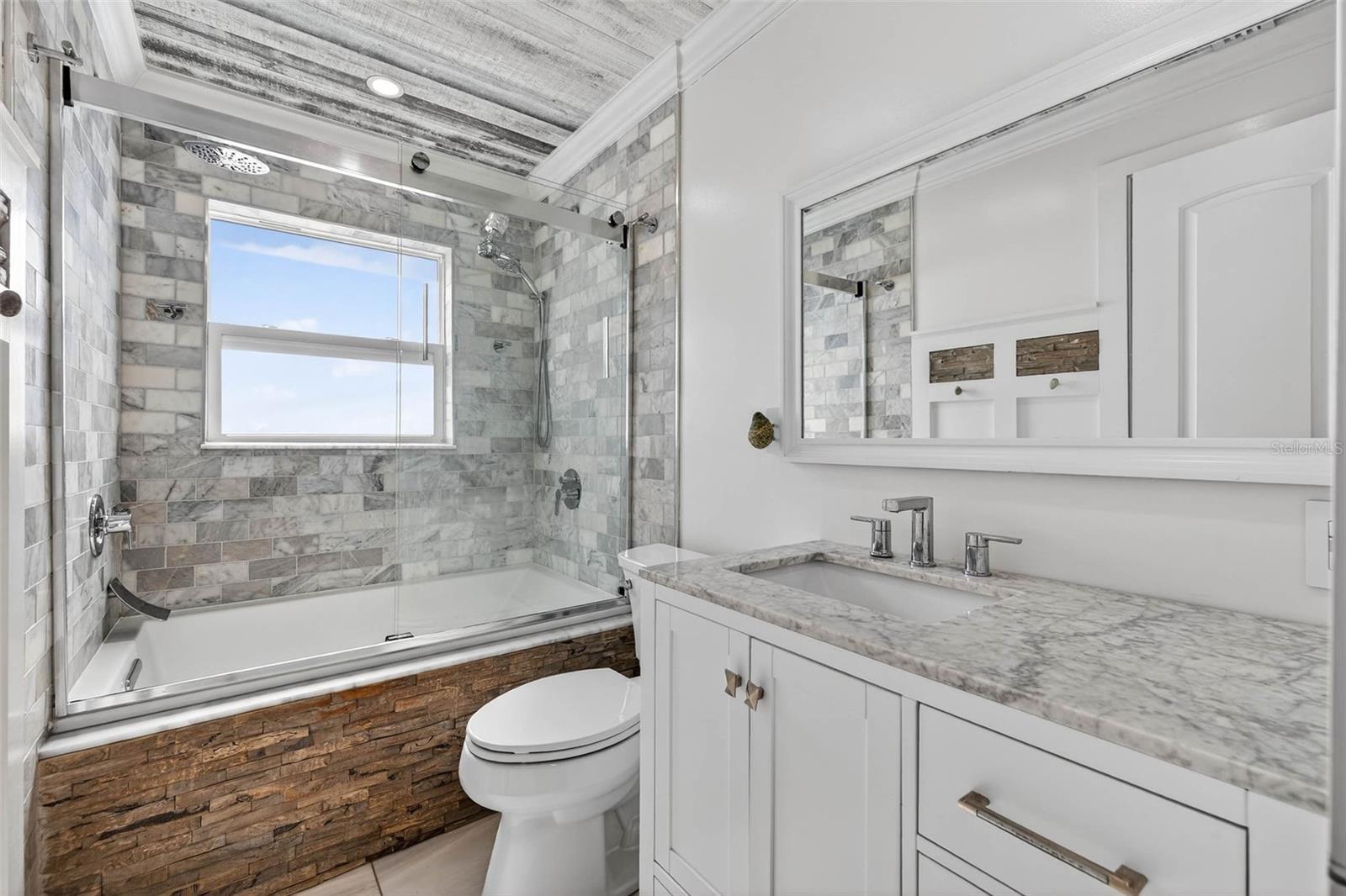 Image 21 of 31 For 4921 7th Street N