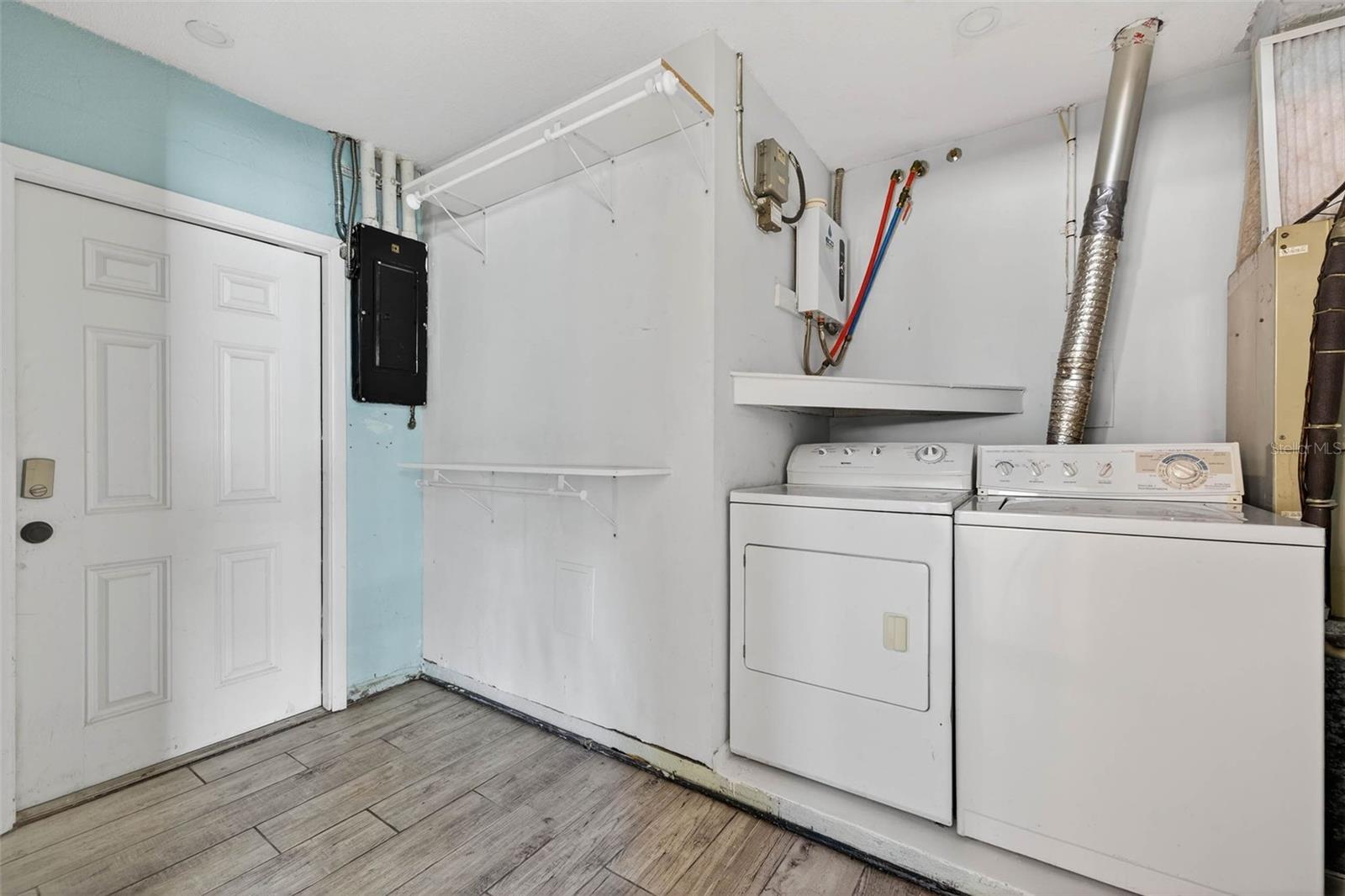 Image 22 of 31 For 4921 7th Street N