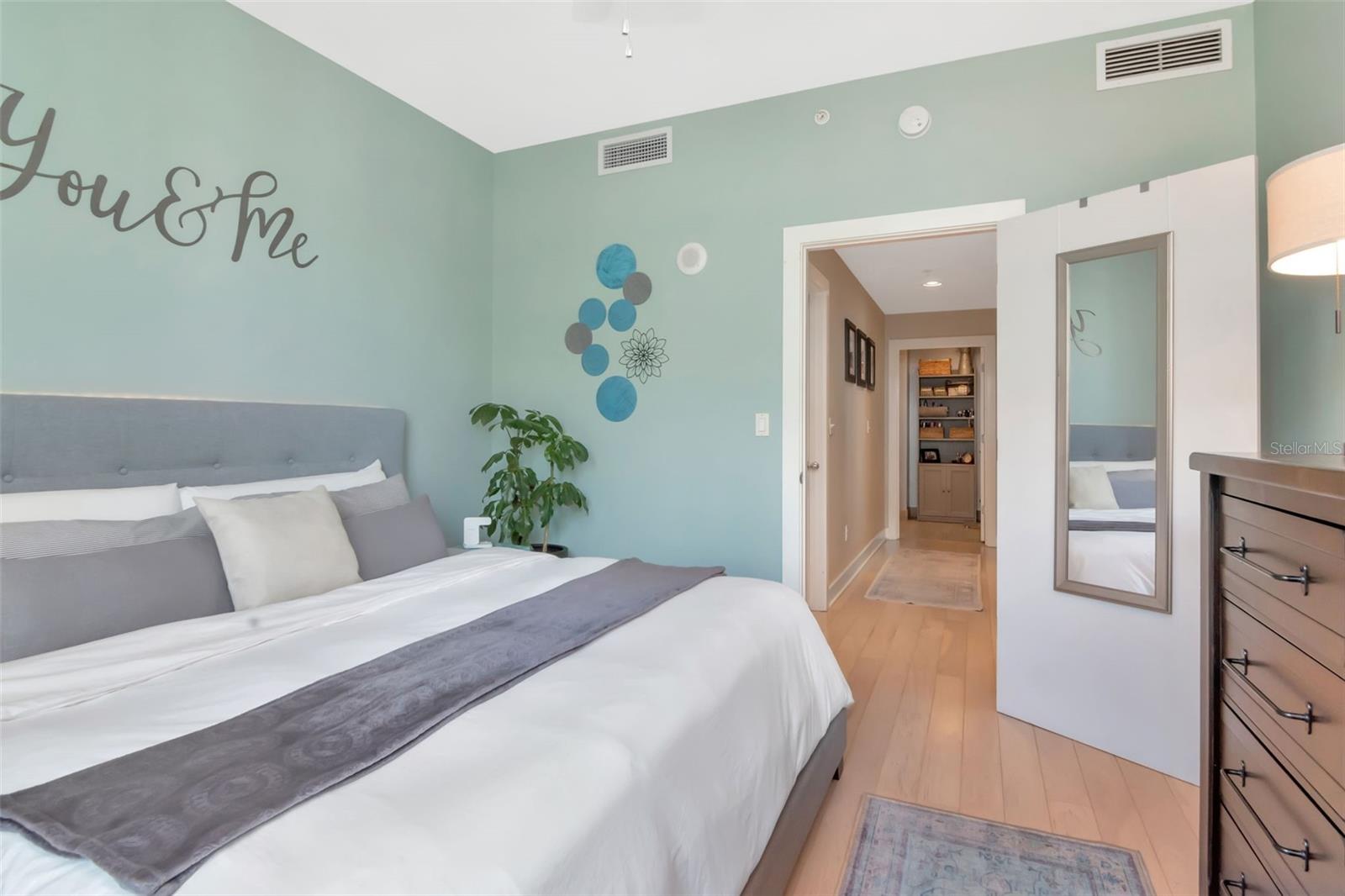 Image 25 of 51 For 1120 Kennedy Boulevard 611