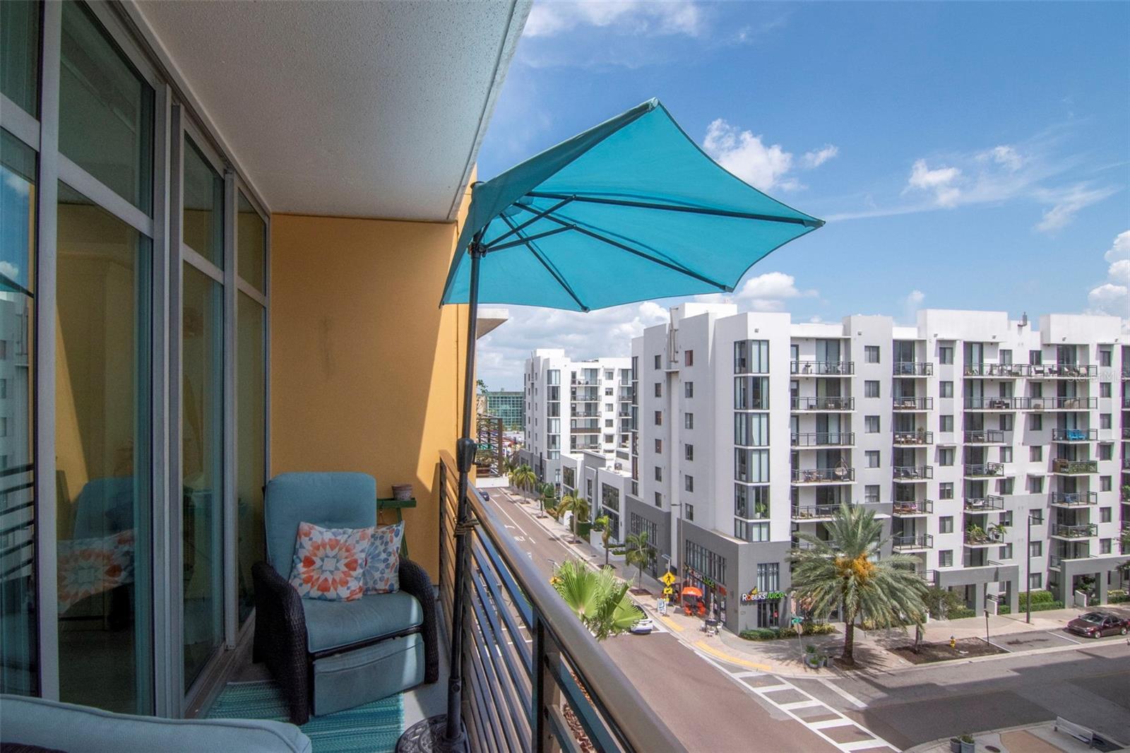 Image 37 of 51 For 1120 Kennedy Boulevard 611