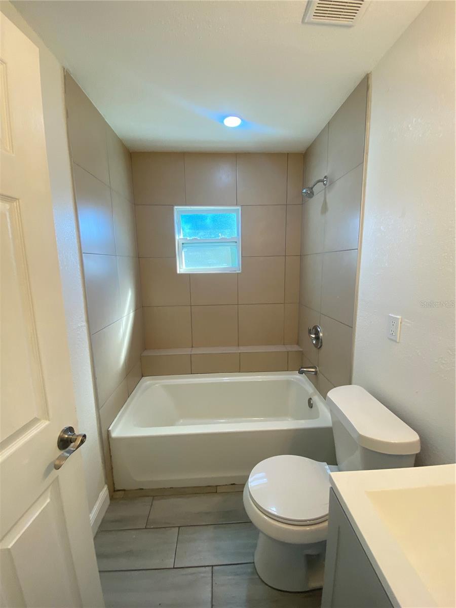 Image 10 of 17 For 1826 42nd Street S 1-2