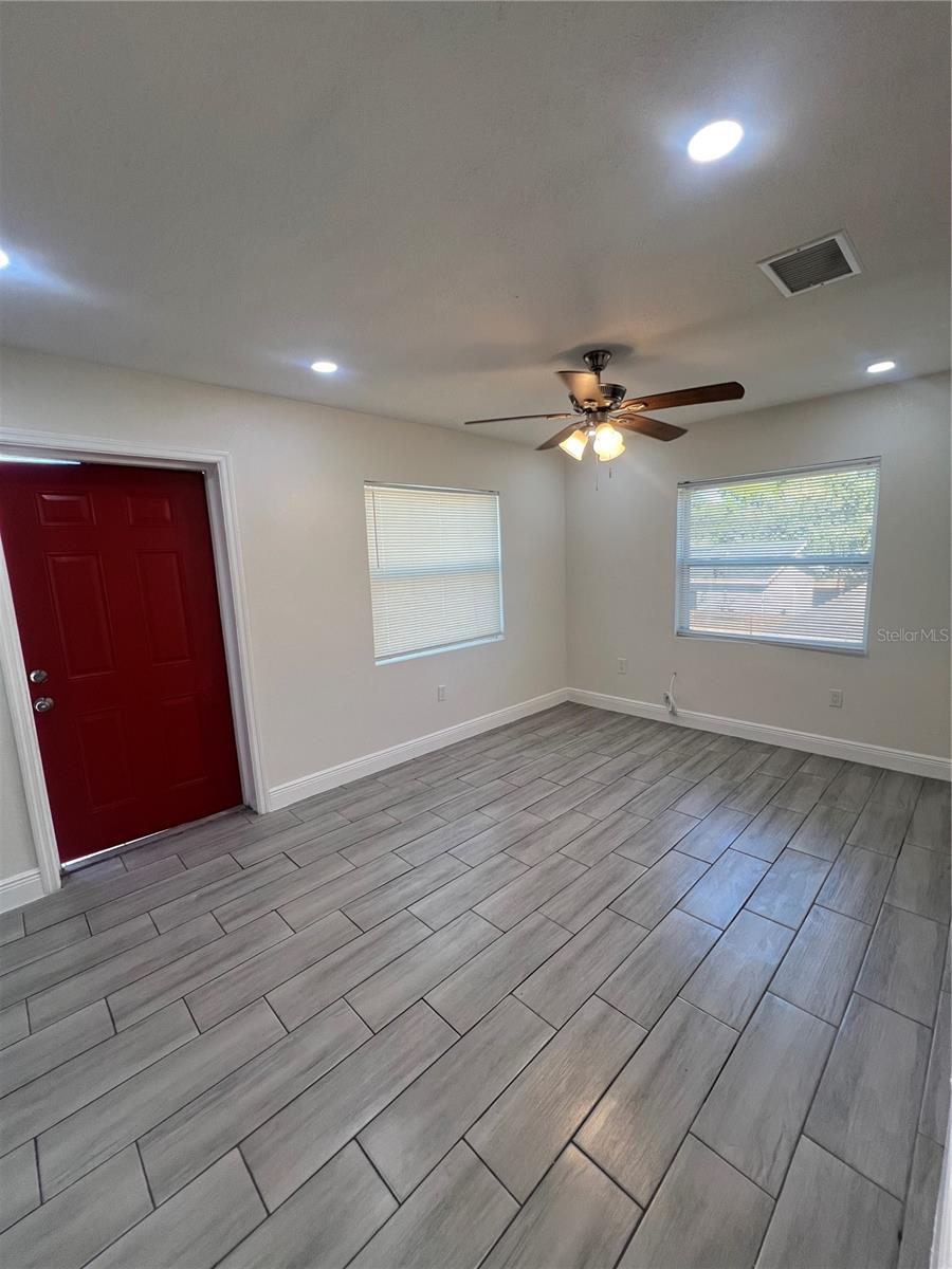 Image 7 of 17 For 1826 42nd Street S 1-2