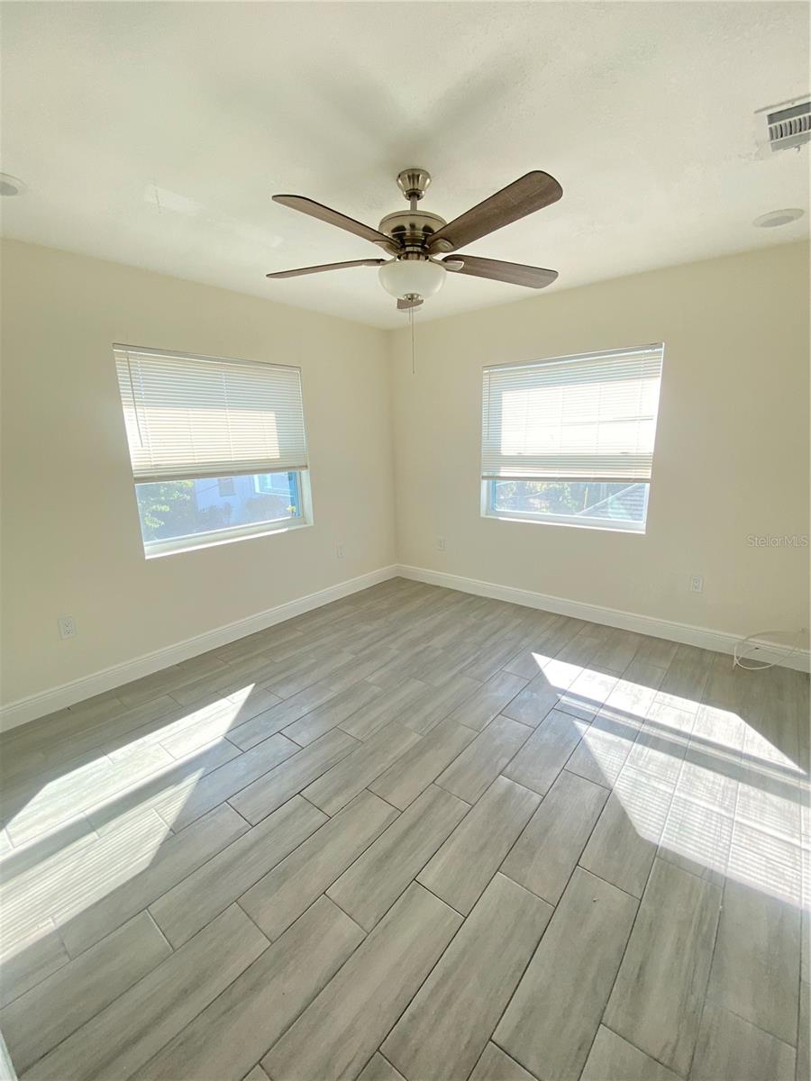 Image 9 of 17 For 1826 42nd Street S 1-2