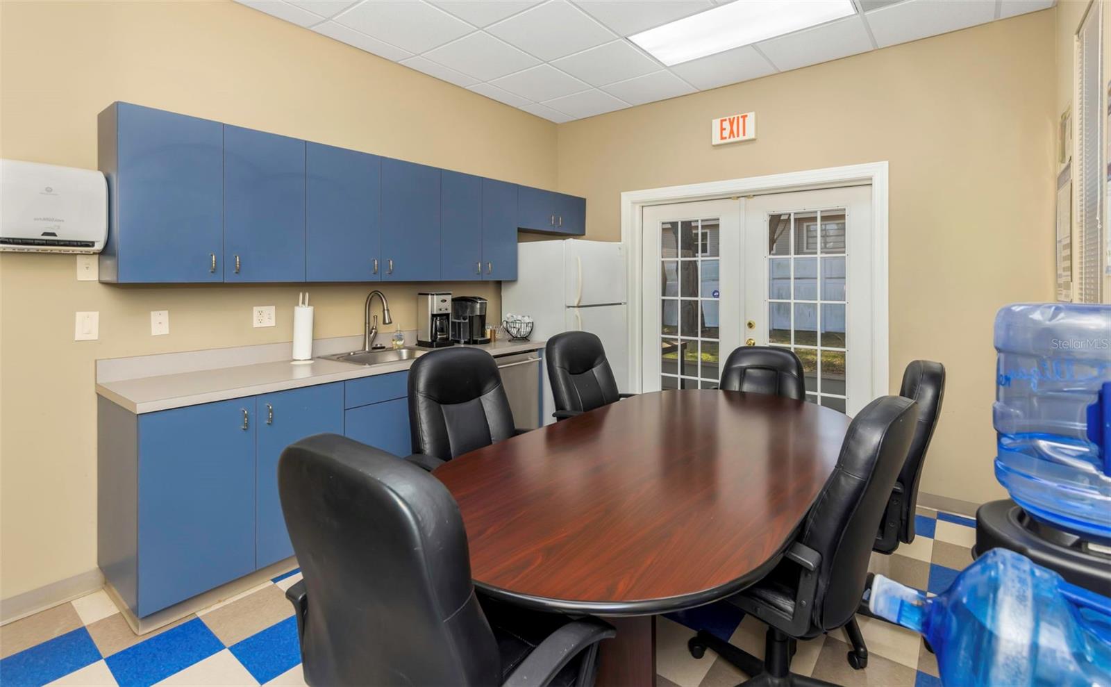 Listing photo id 16 for 14506 University Point Place