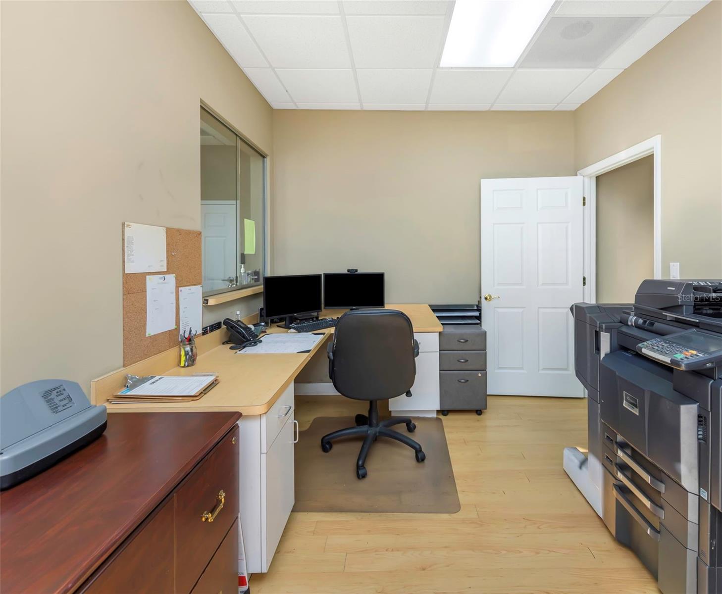 Listing photo id 26 for 14506 University Point Place