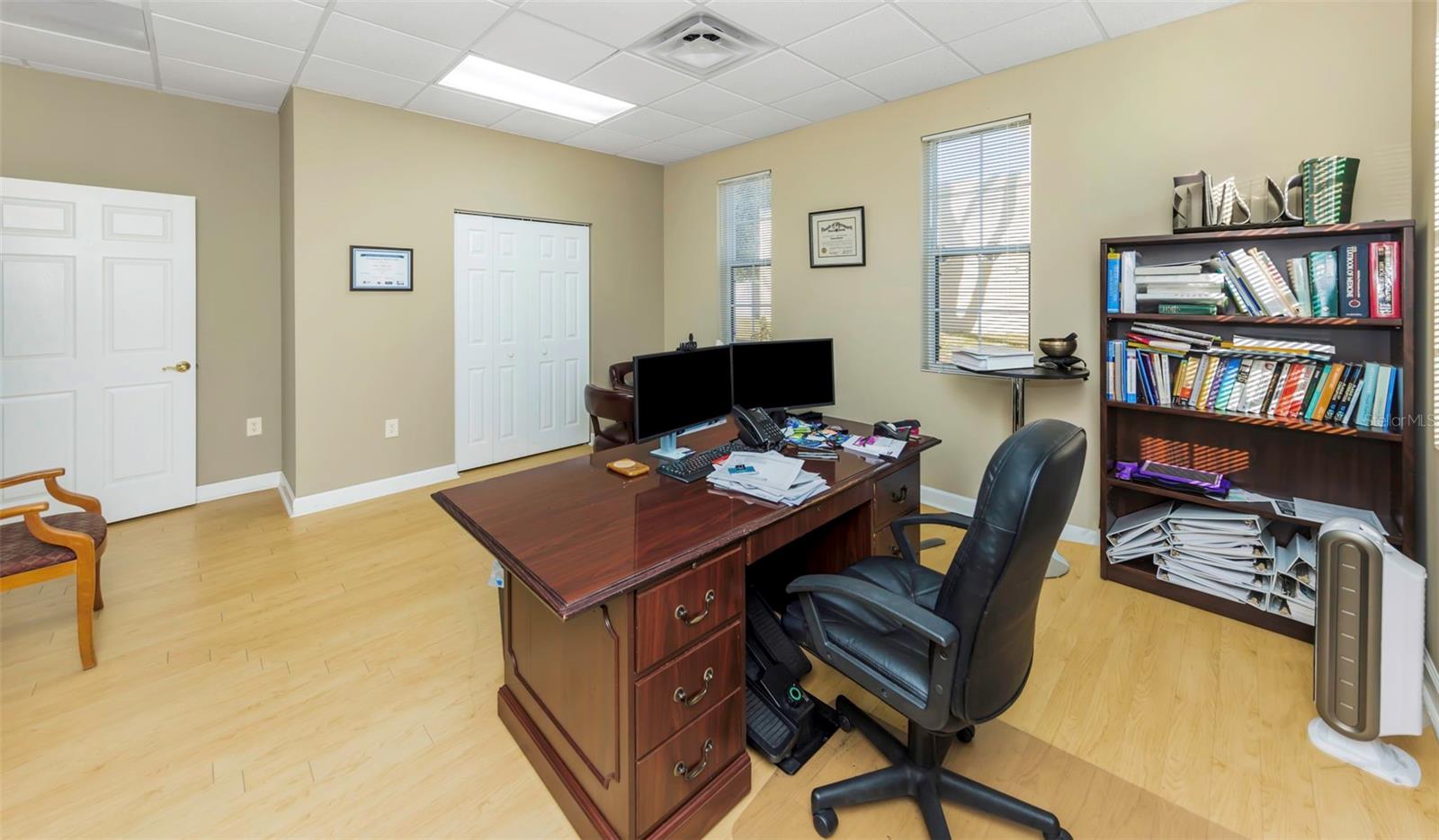 Listing photo id 29 for 14506 University Point Place