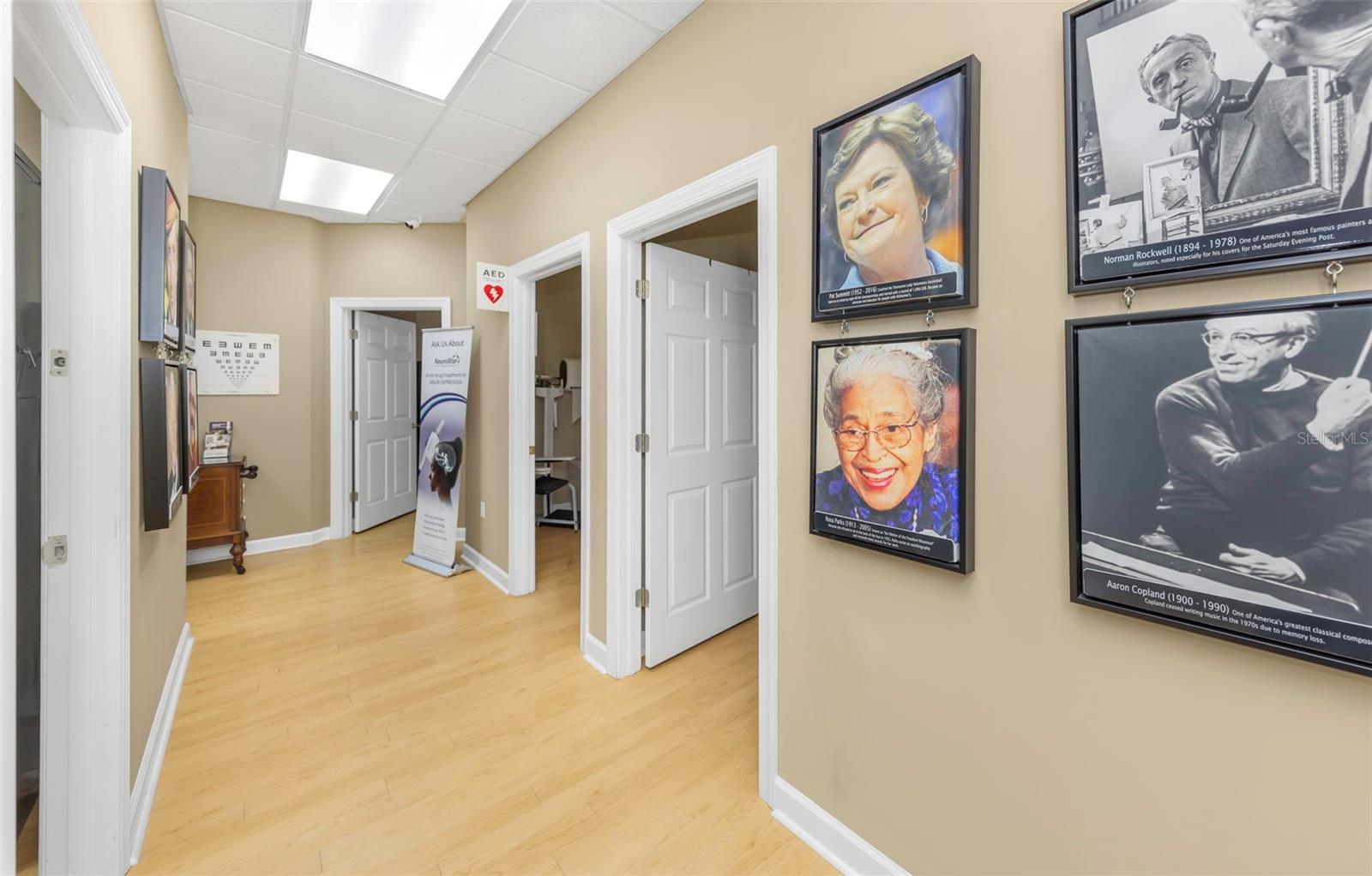 Listing photo id 30 for 14506 University Point Place