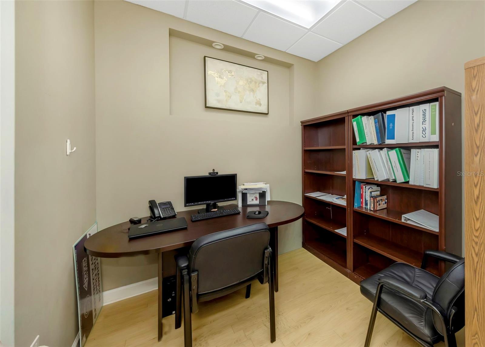 Listing photo id 41 for 14506 University Point Place