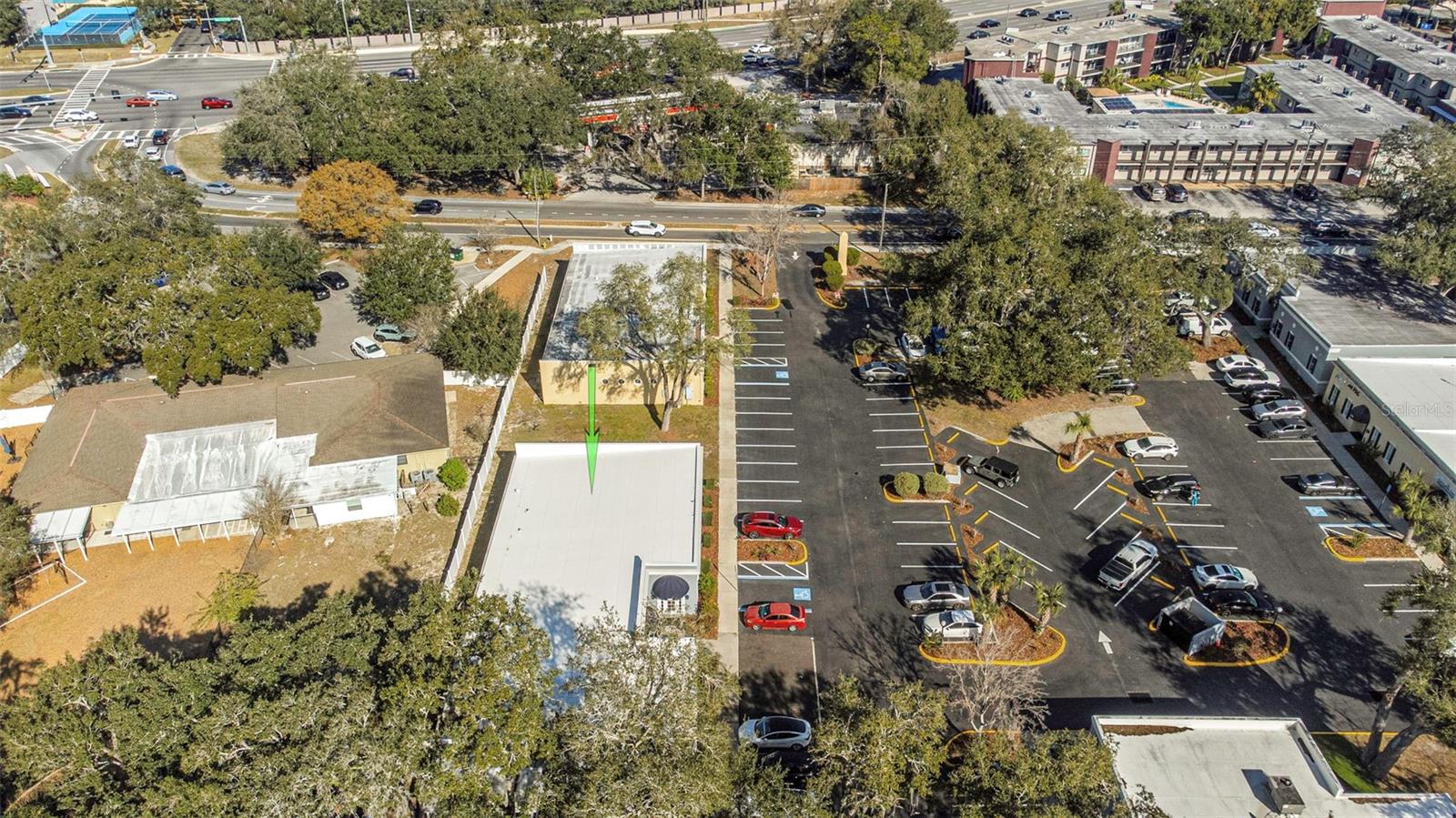 Listing photo id 70 for 14506 University Point Place