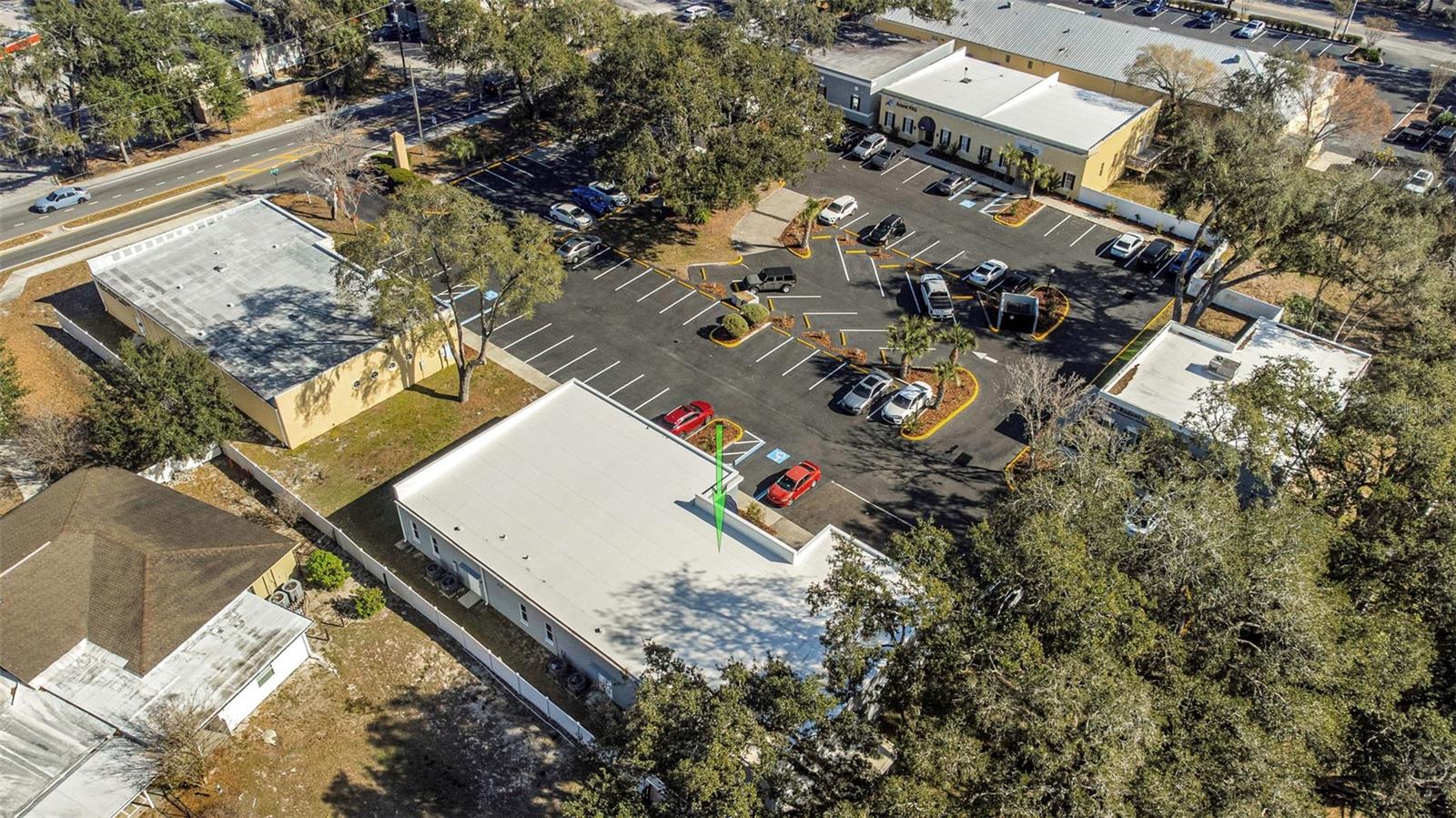 Listing photo id 72 for 14506 University Point Place