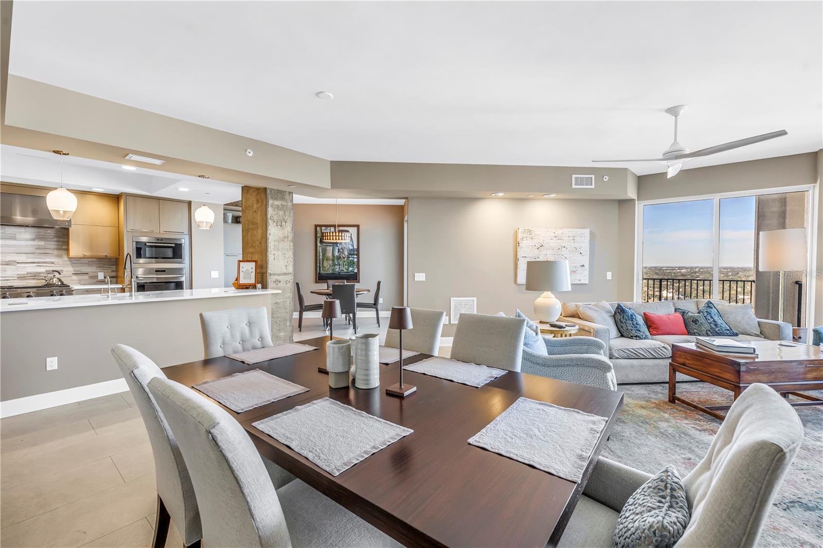 Image 12 of 54 For 300 Beach Drive Ne 2101