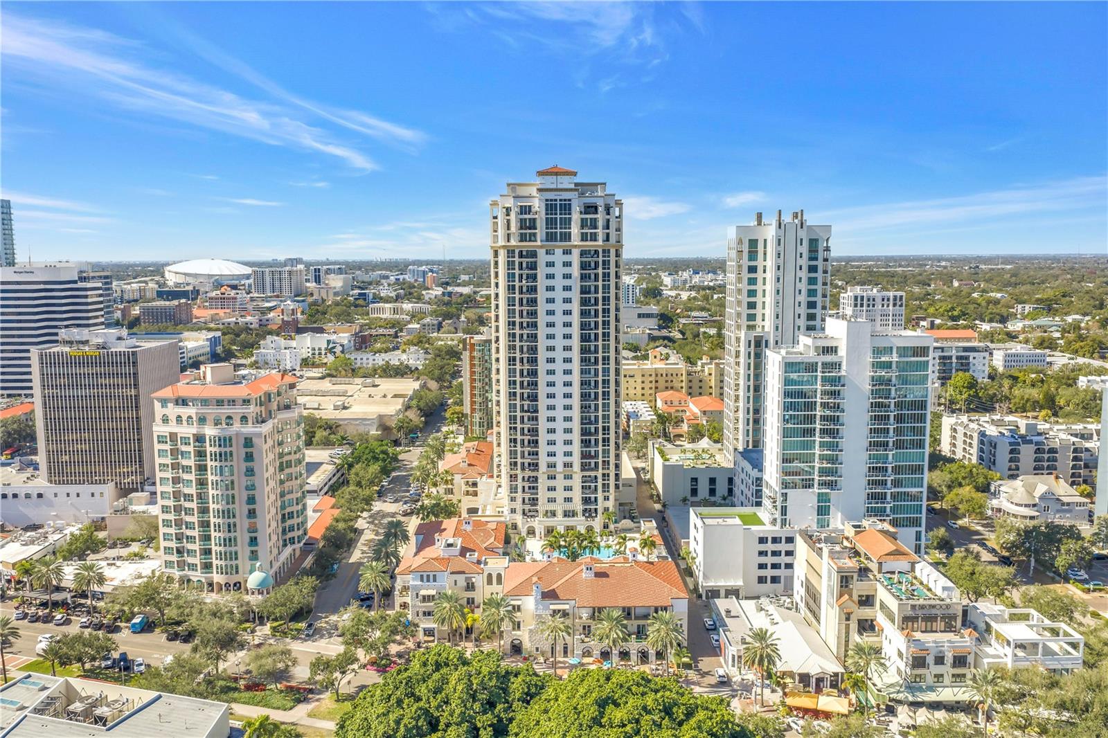 Image 3 of 54 For 300 Beach Drive Ne 2101