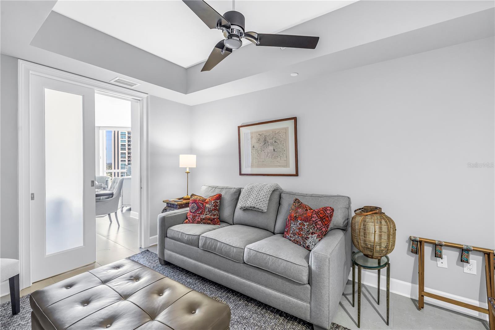 Image 35 of 54 For 300 Beach Drive Ne 2101