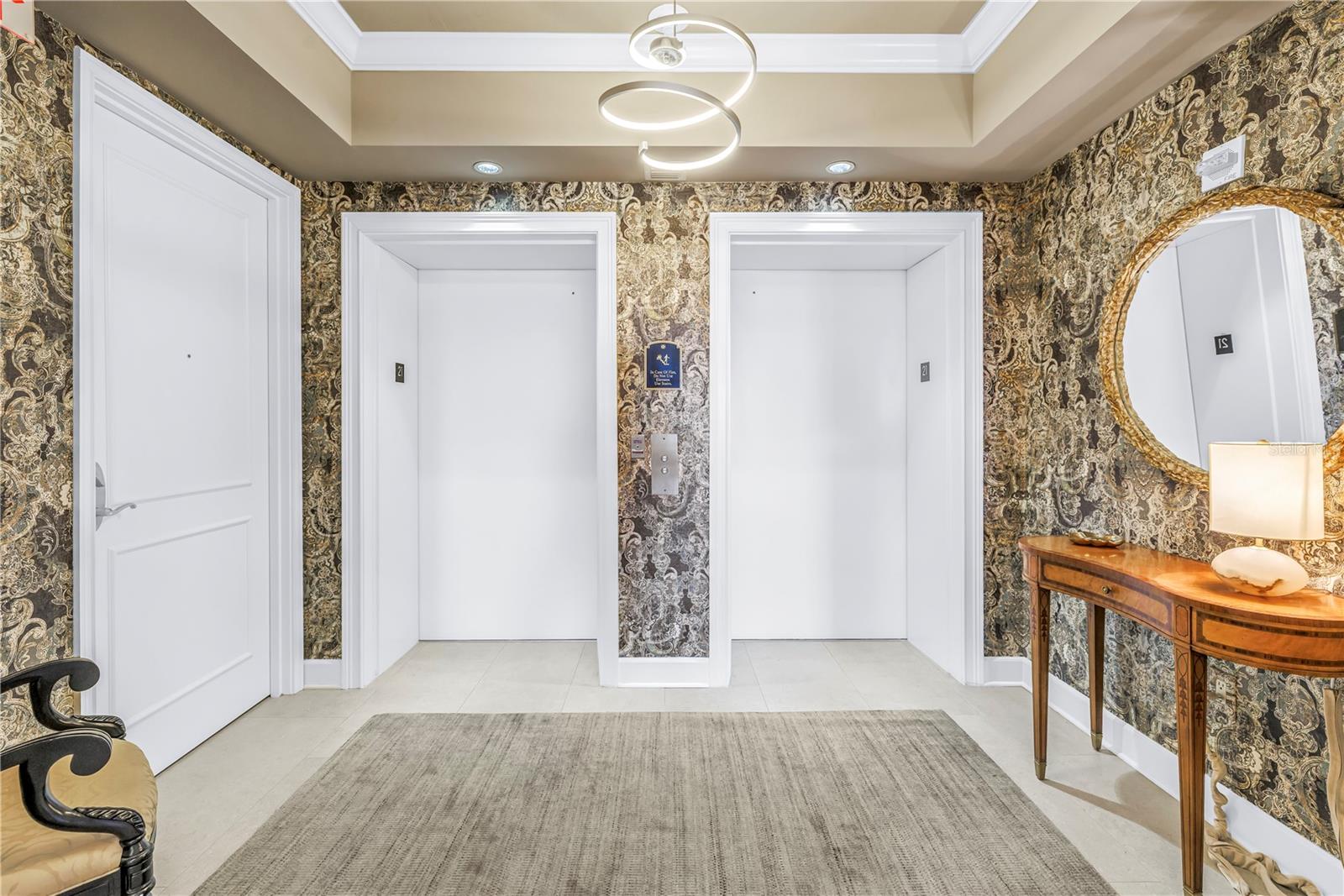 Image 4 of 54 For 300 Beach Drive Ne 2101