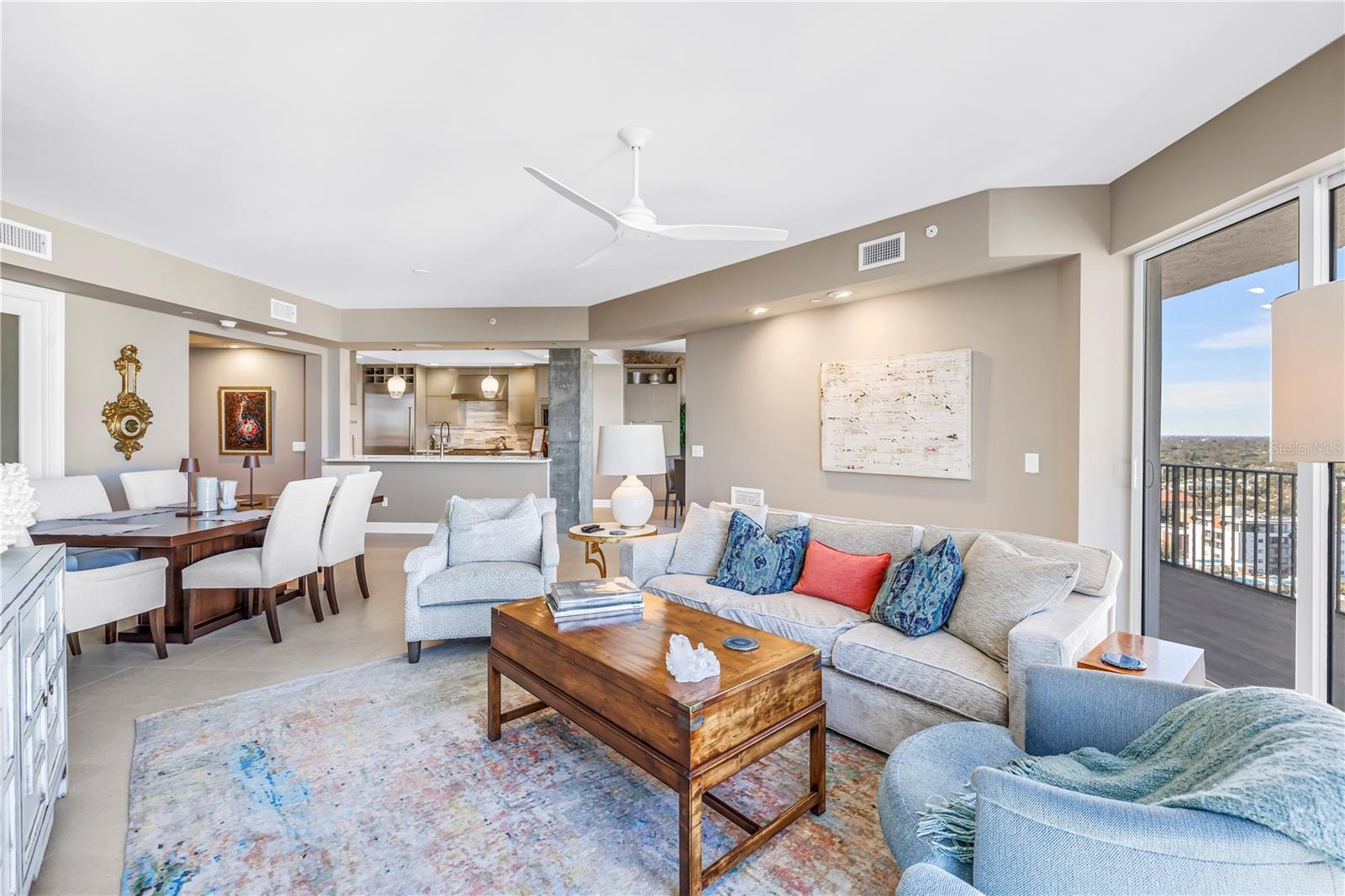 Image 8 of 54 For 300 Beach Drive Ne 2101