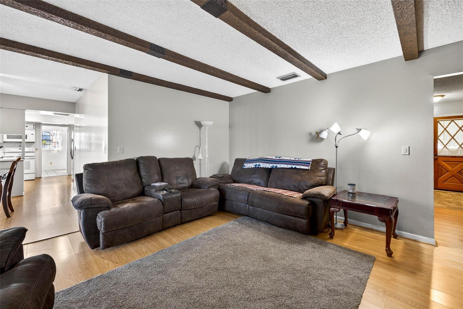 Image 17 of 33 For 619 Limona Road