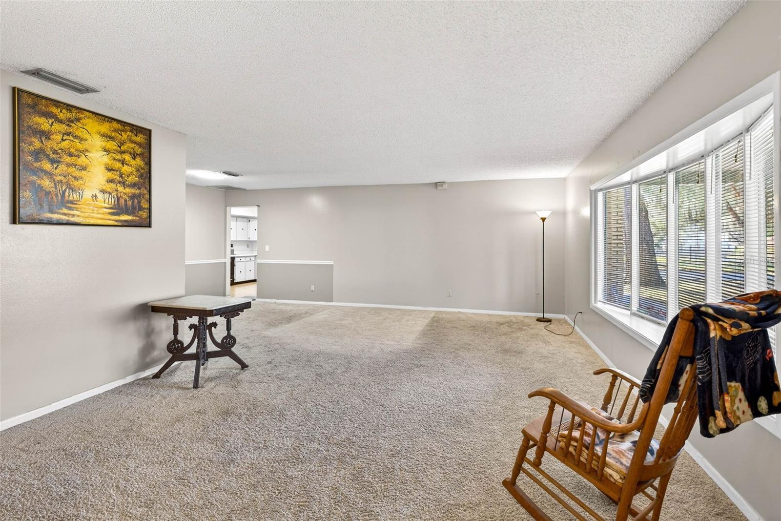 Image 7 of 33 For 619 Limona Road