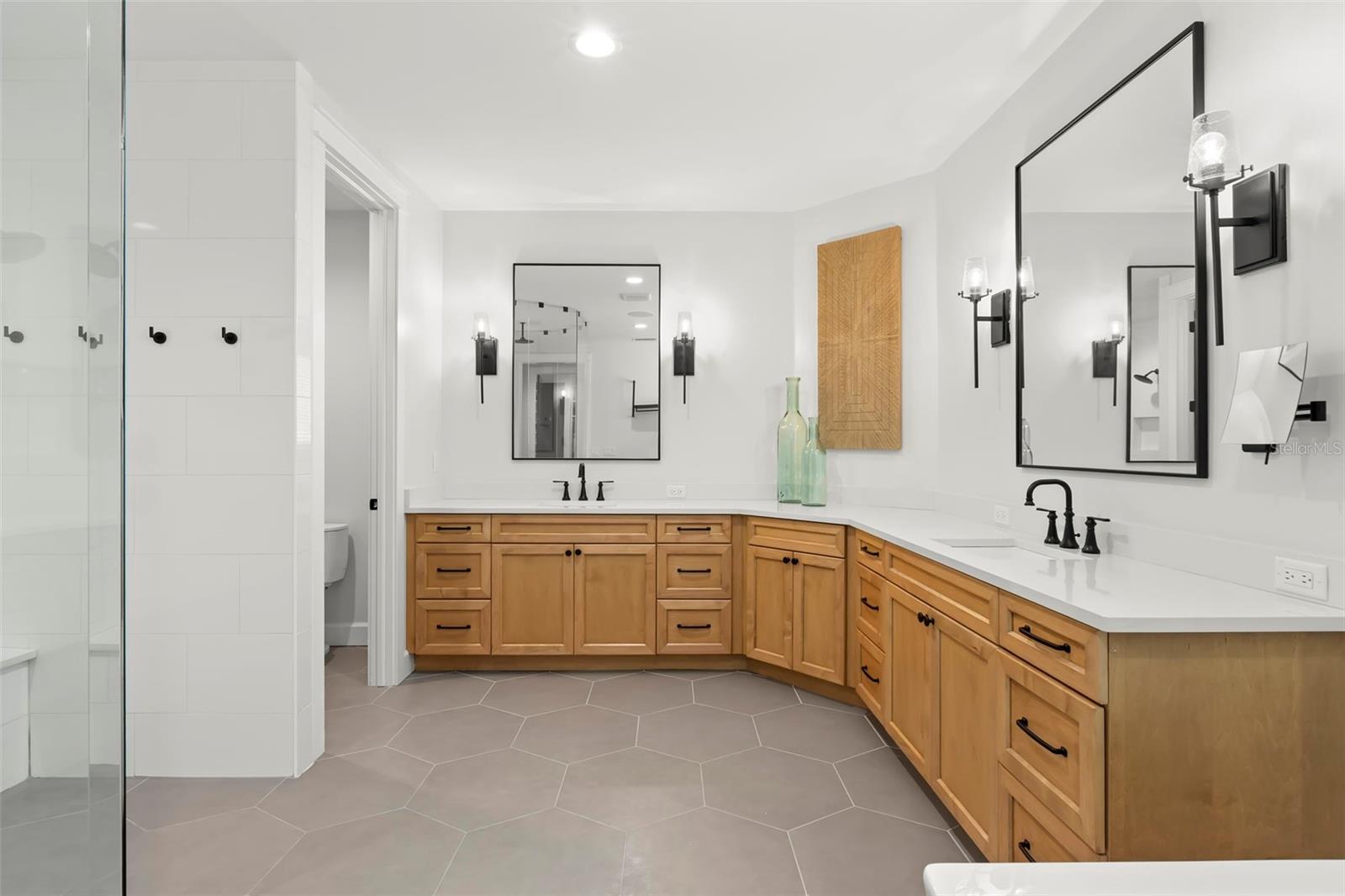 Image 42 of 72 For 4103 Zelar Street