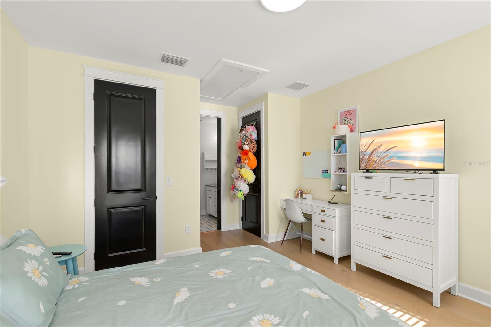 Image 53 of 72 For 4103 Zelar Street