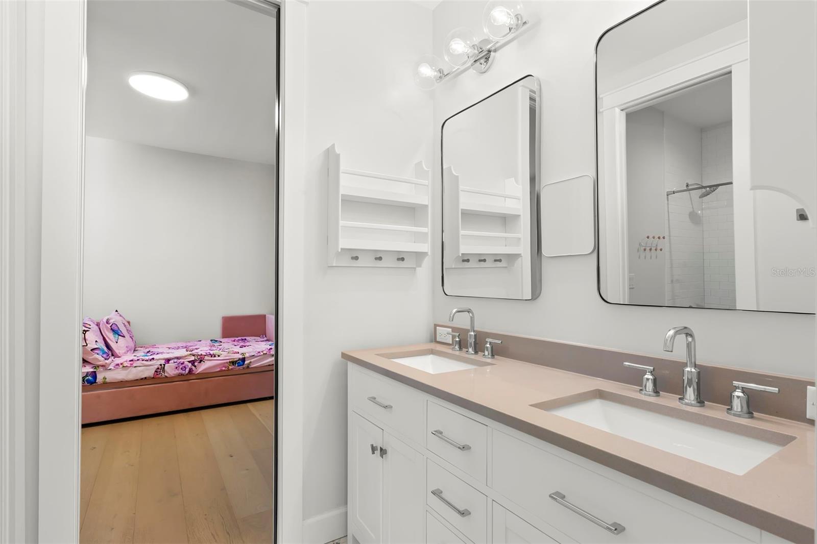 Image 54 of 72 For 4103 Zelar Street