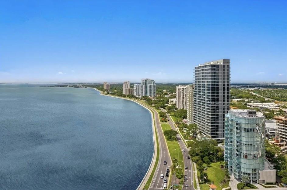 Image 6 of 6 For 2912 Santiago Street 1703