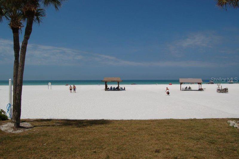 Image 11 of 13 For 6020 Midnight Pass Road 3