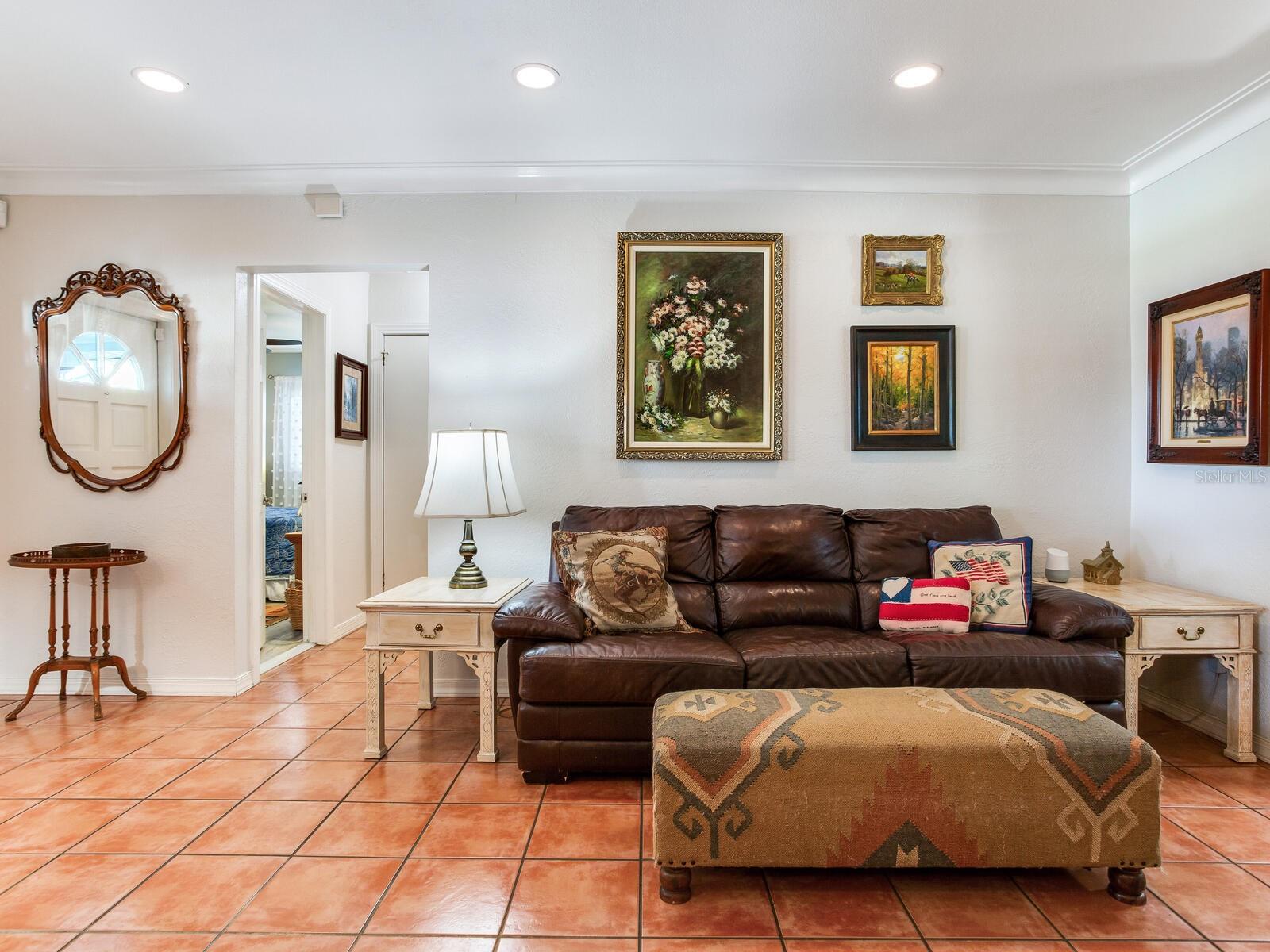 Image 17 of 44 For 3662 24th Avenue N