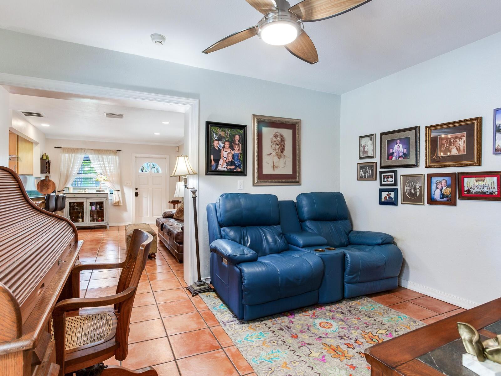 Image 24 of 44 For 3662 24th Avenue N