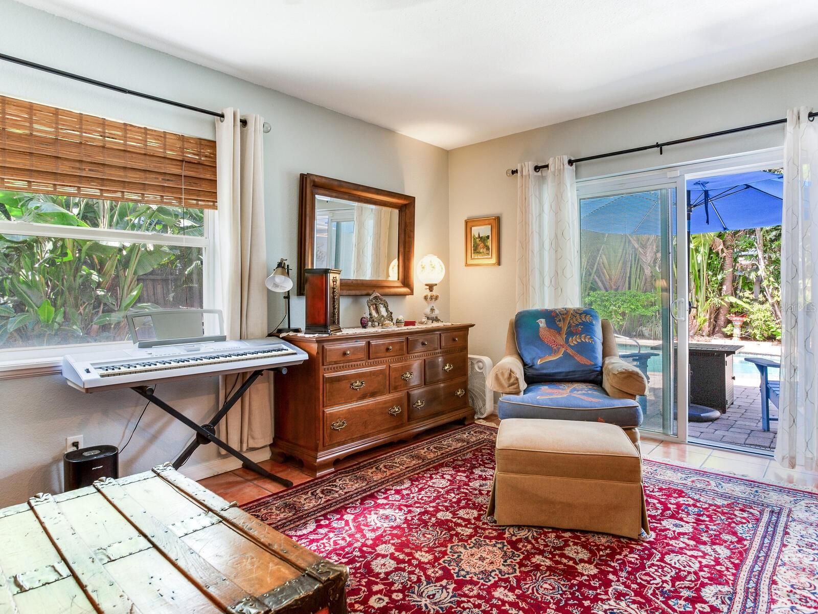 Image 26 of 44 For 3662 24th Avenue N