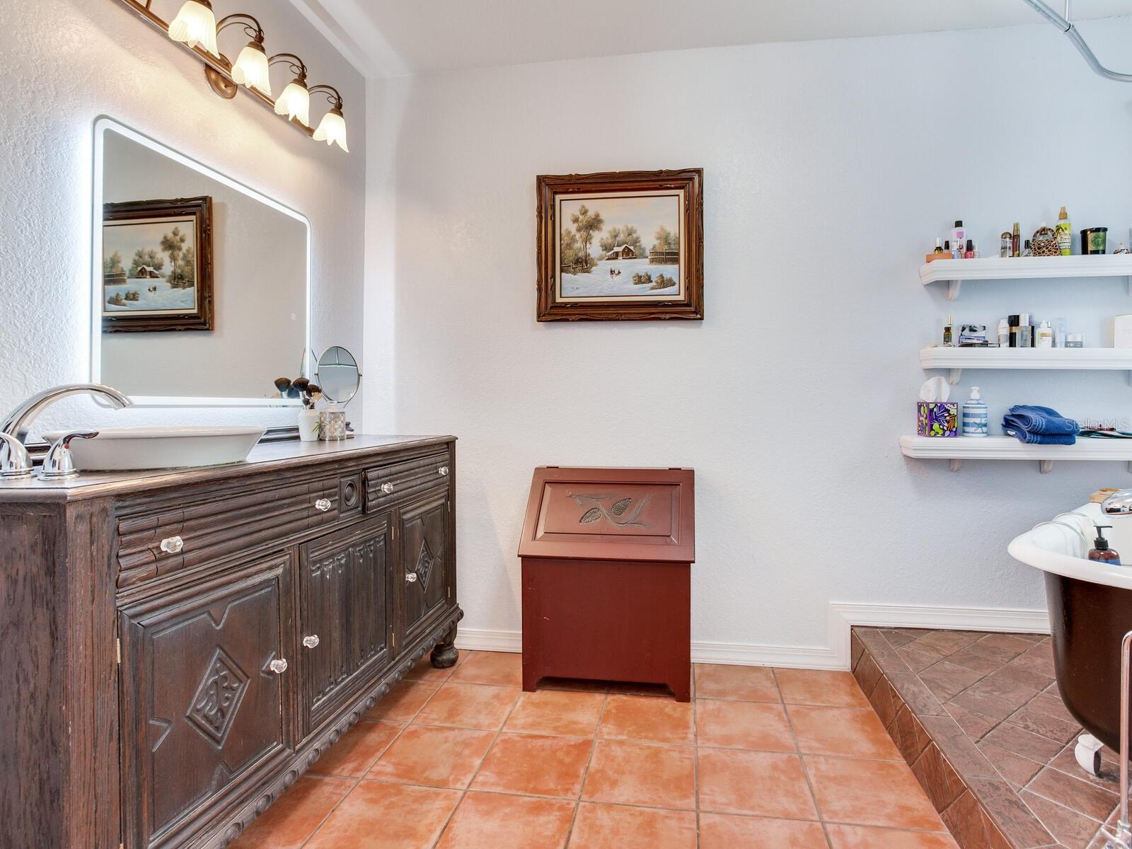 Image 29 of 44 For 3662 24th Avenue N