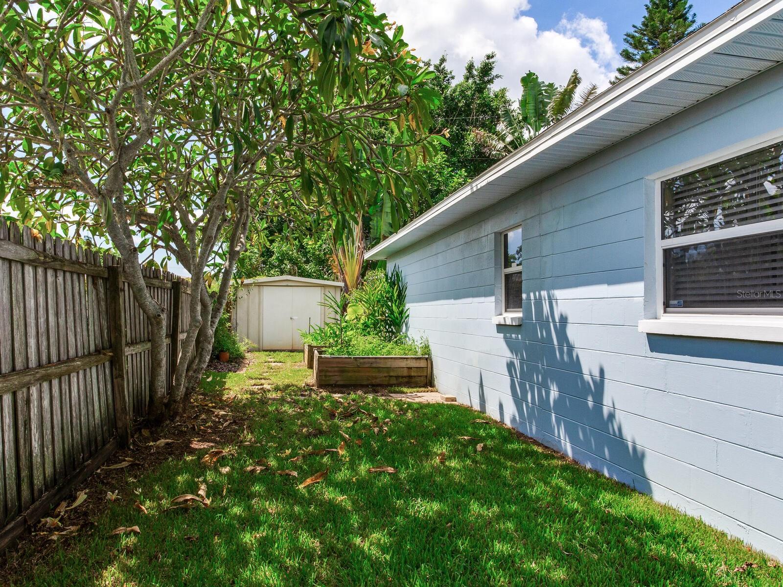 Image 41 of 44 For 3662 24th Avenue N