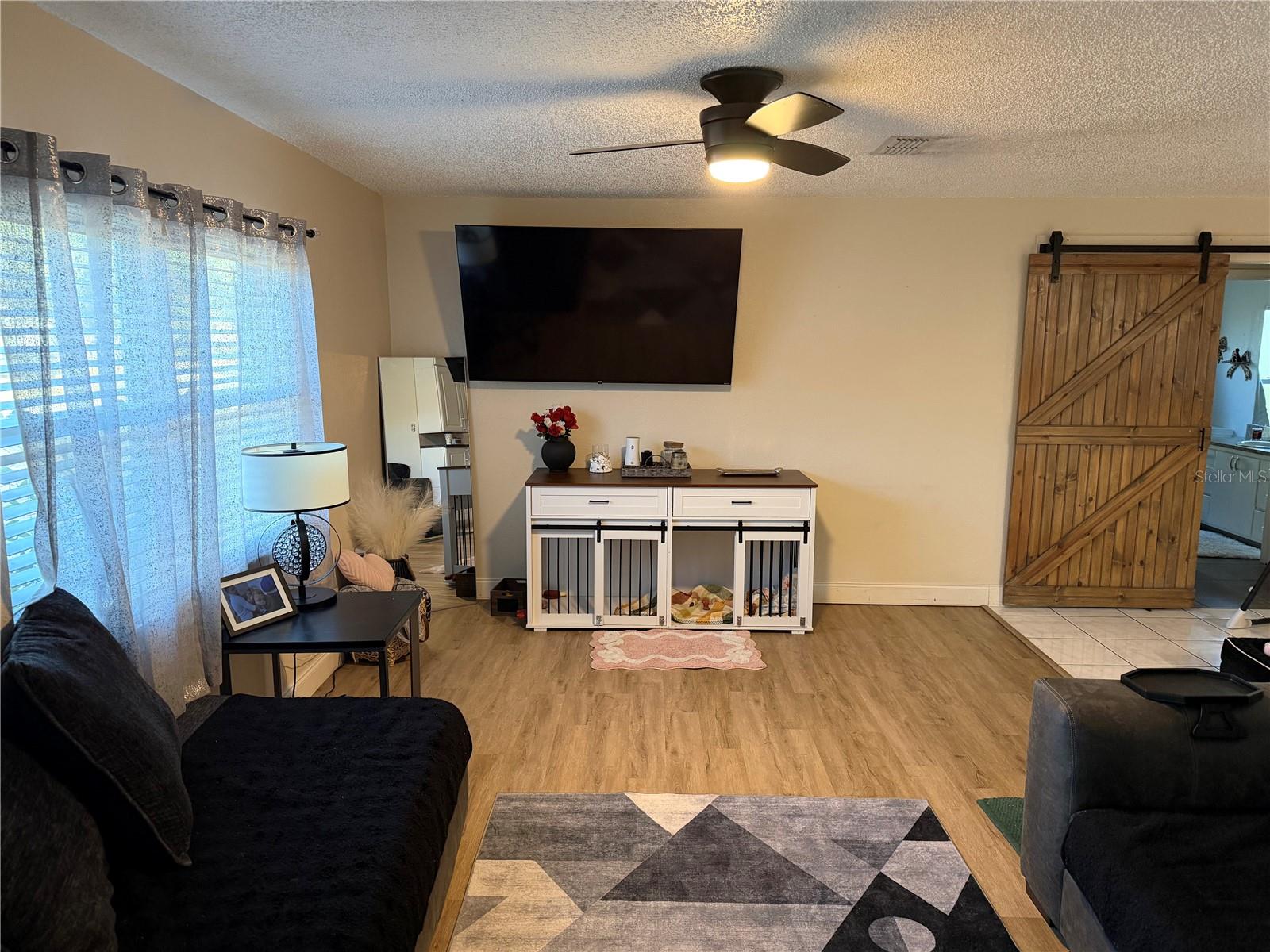 Image 2 of 11 For 1150 Bentley Avenue