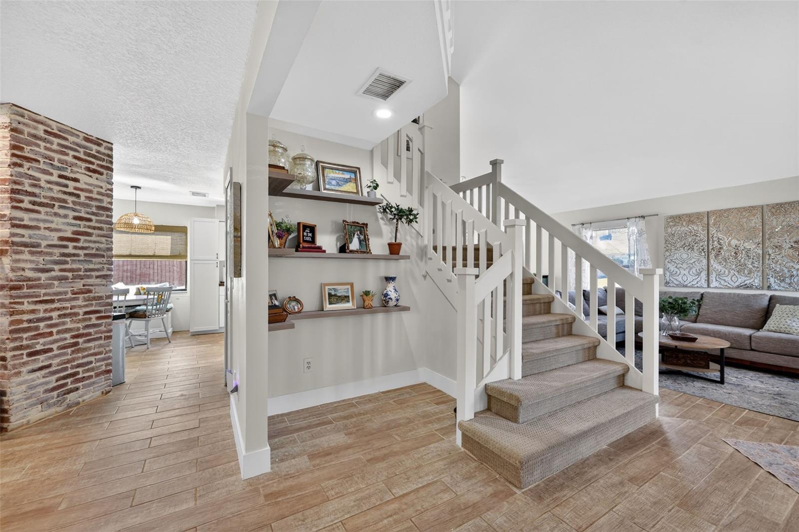 Image 17 of 41 For 1807 Hitching Post Place