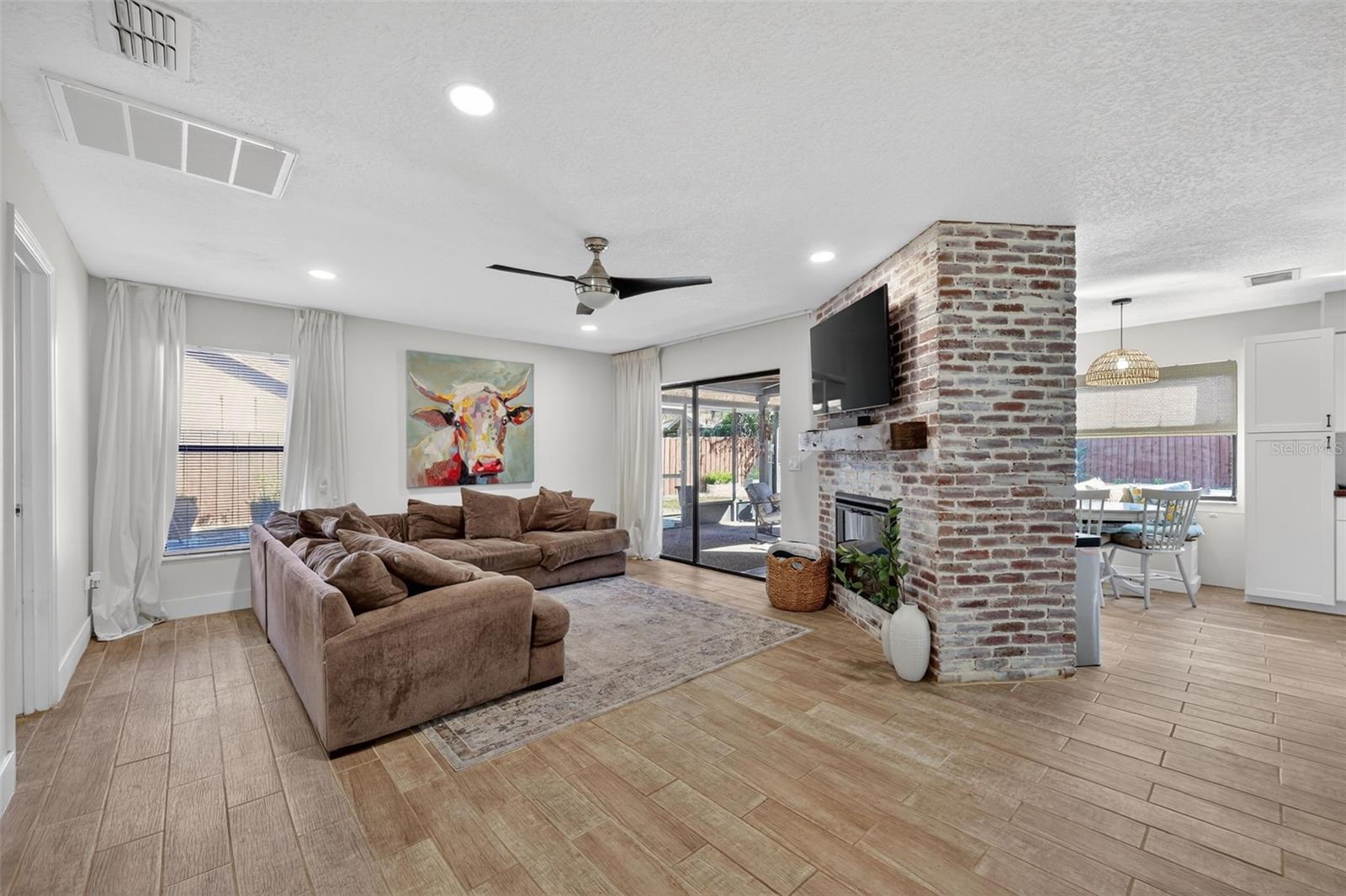 Image 18 of 41 For 1807 Hitching Post Place