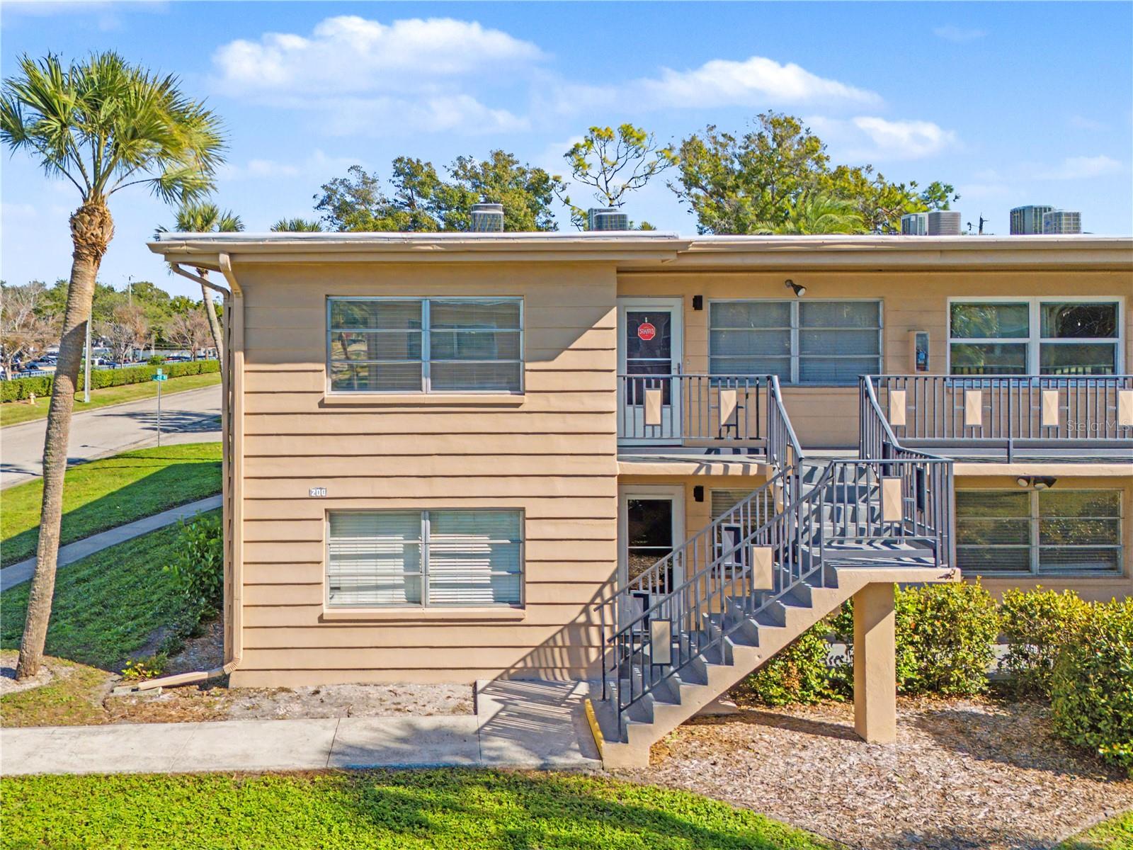 Image 15 of 16 For 200 36th Avenue N 201a